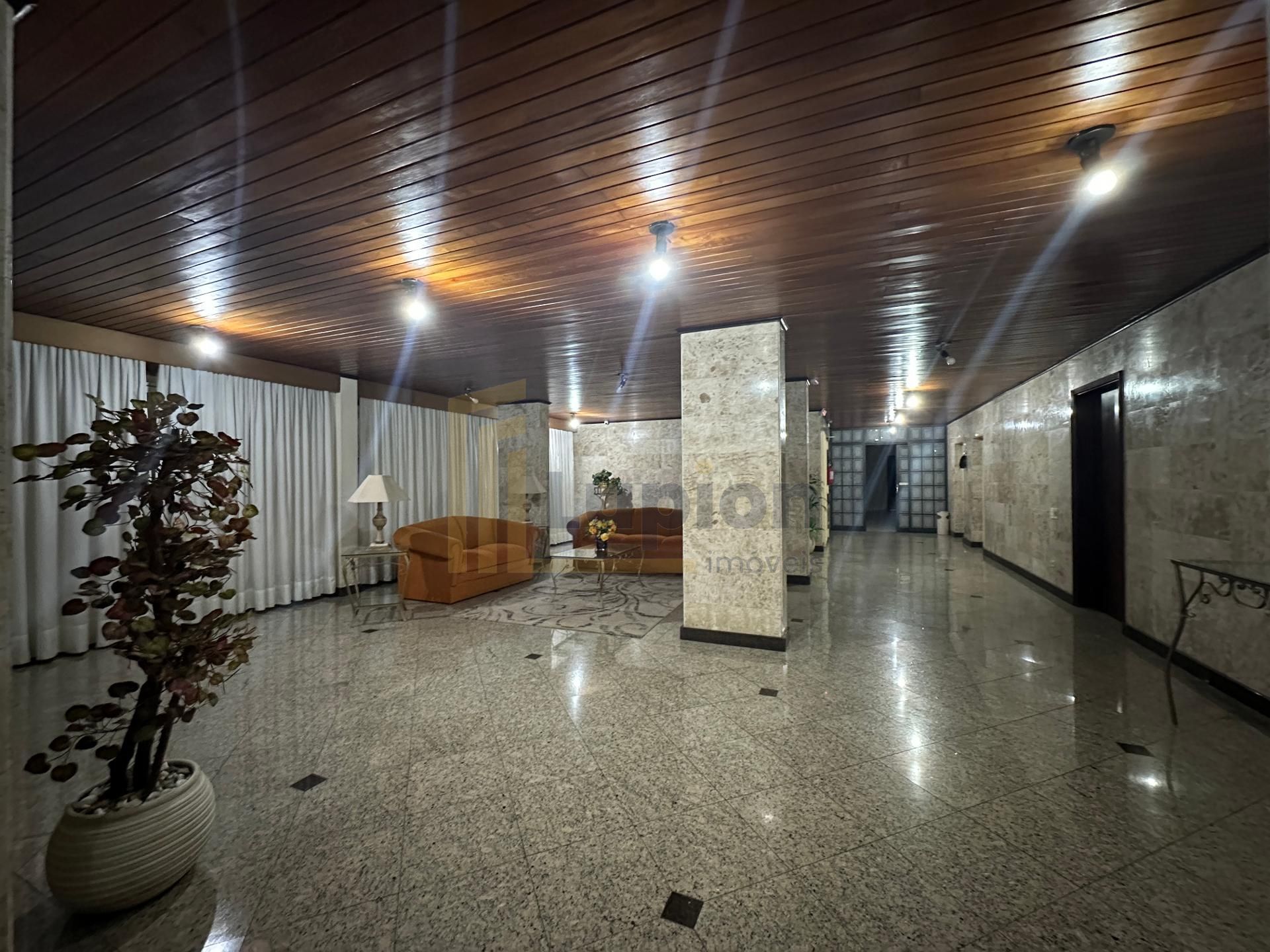 Amplo Apartamento com 125,96 m  privativos no Bigorrilho   