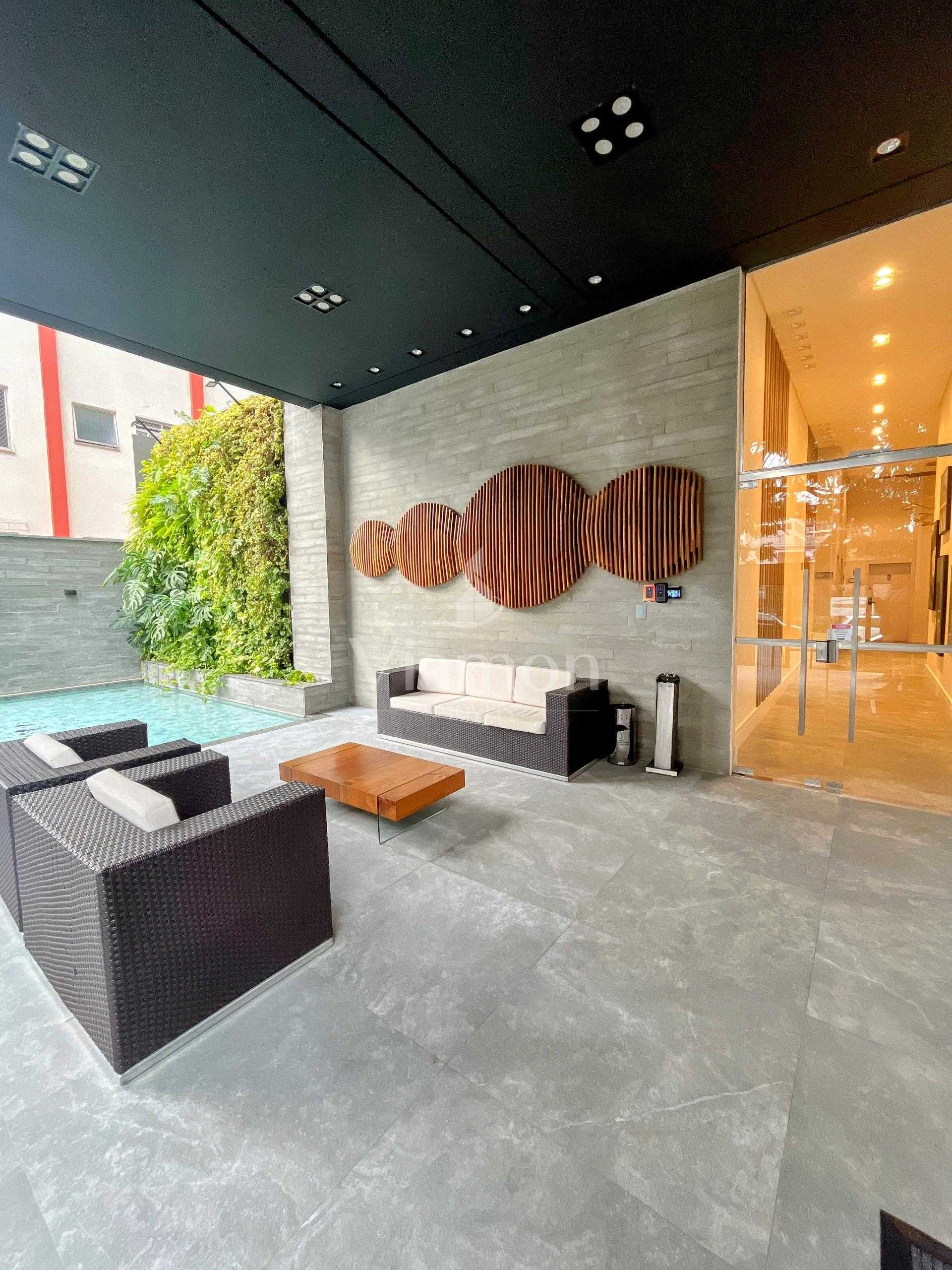 Amplo Apartamento no melhor do Água Verde, 103,93m  de área pr...