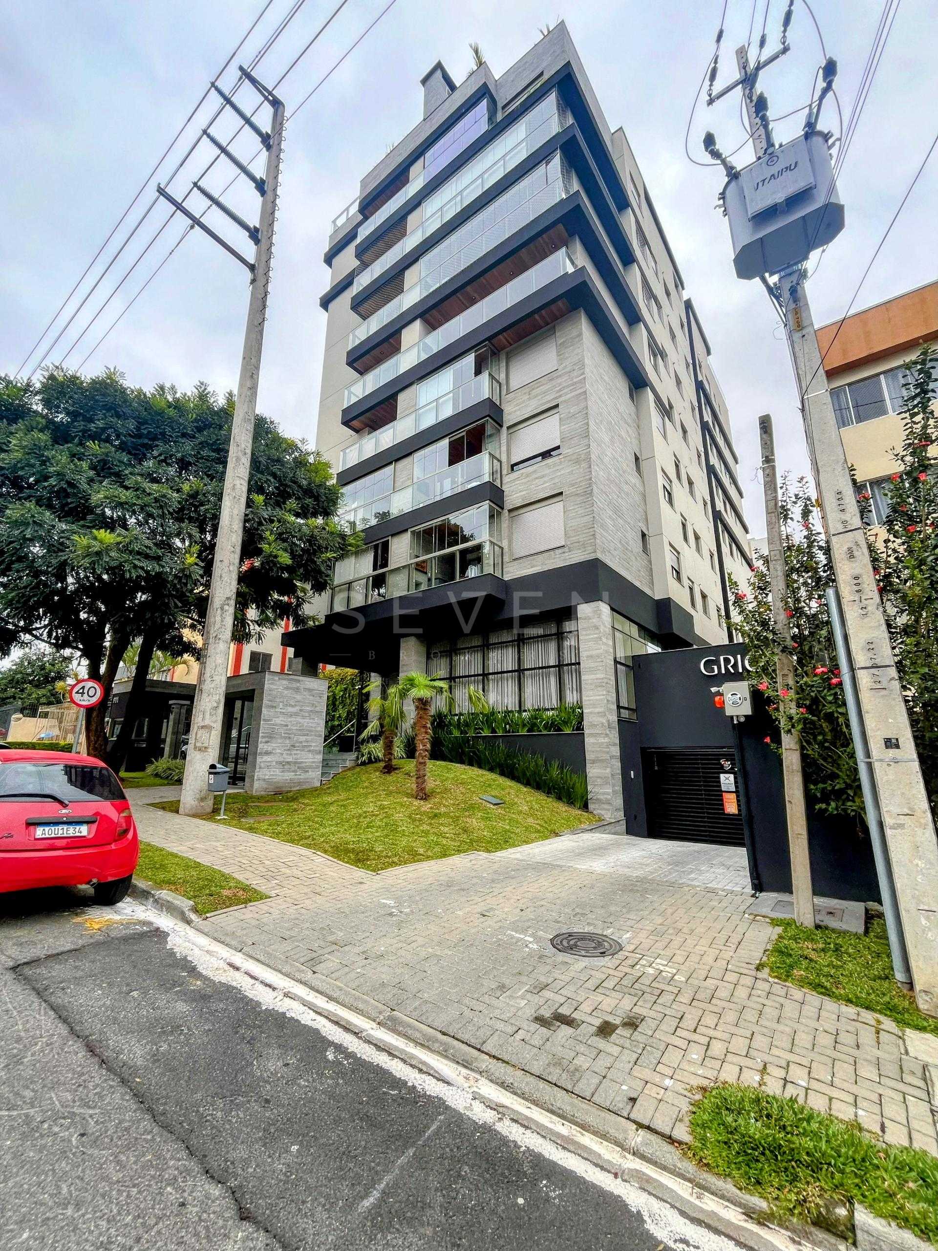 Amplo Apartamento no melhor do Água Verde, 103,93m  de área pr...
