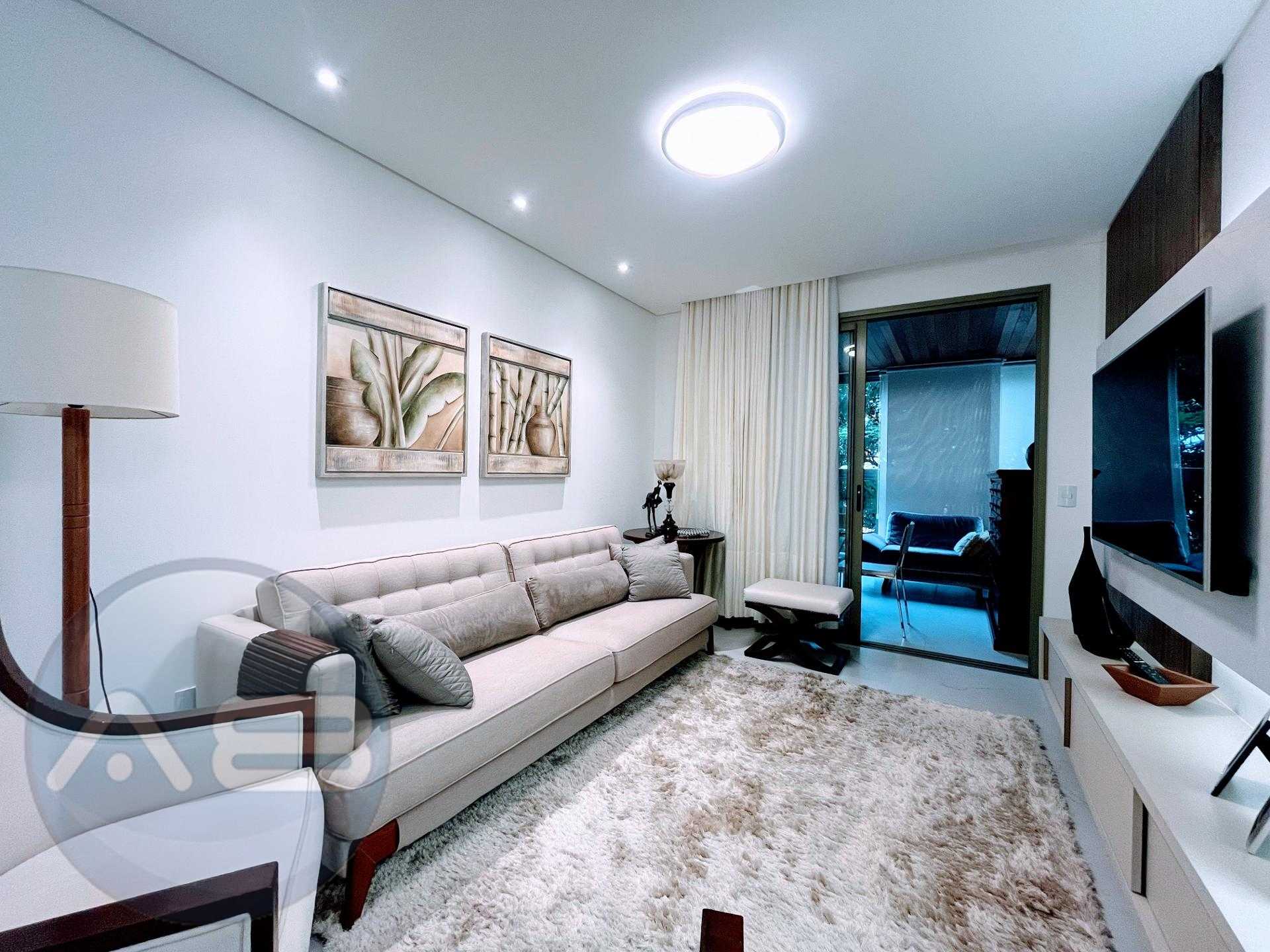 Amplo Apartamento no melhor do Água Verde, 103,93m  de área pr...