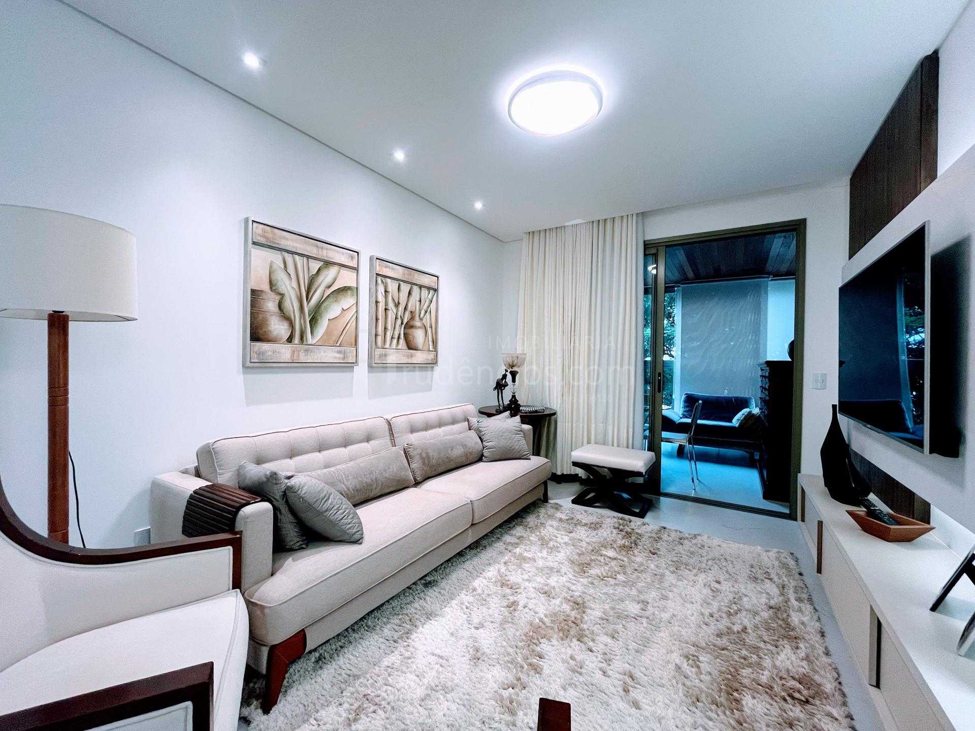 Amplo Apartamento no melhor do Água Verde, 103,93m  de área pr...