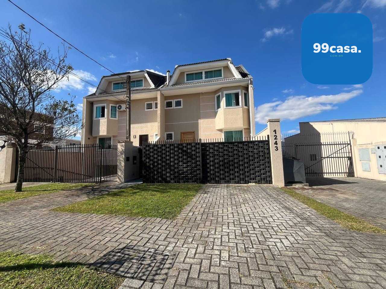 Sobrado triplex no Bairro Alto com garden, espaço gourmet e sa...