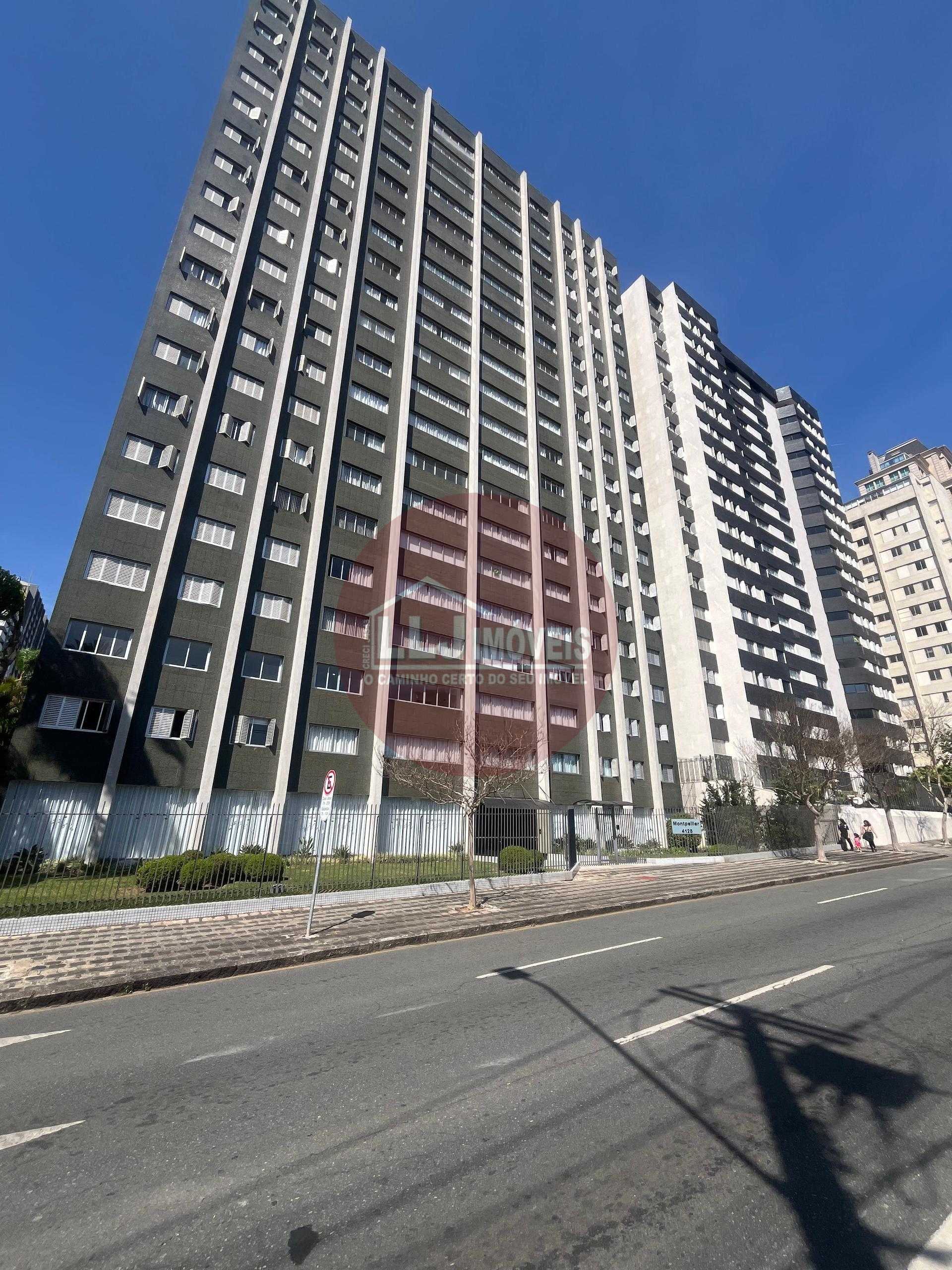 Batel  Apartamento 150m , 4 quartos, suíte com closet, vista incrível e 2 vagas