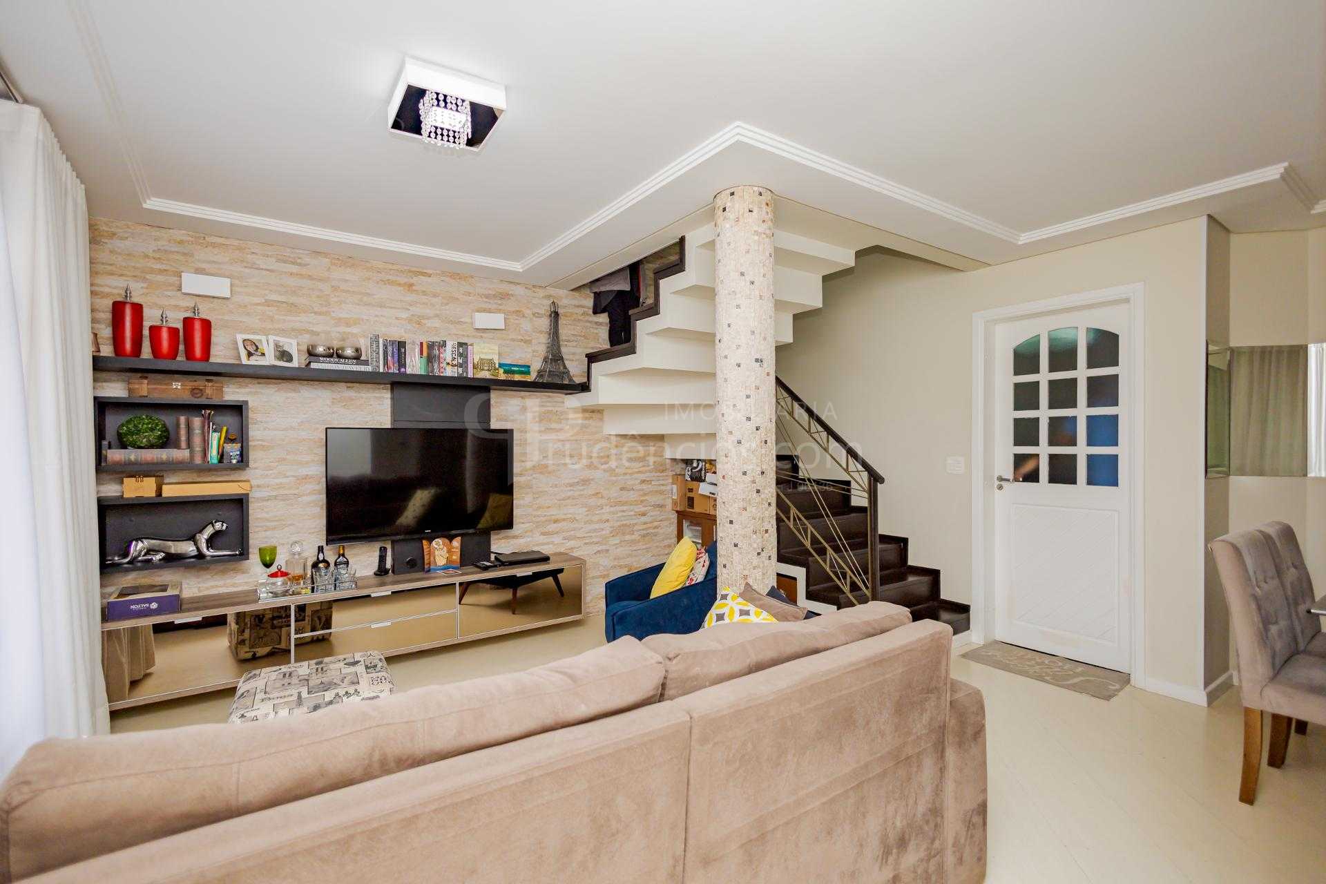 Maravilhoso Triplex no melhor do Bacacheri, 3 Quartos com suít...