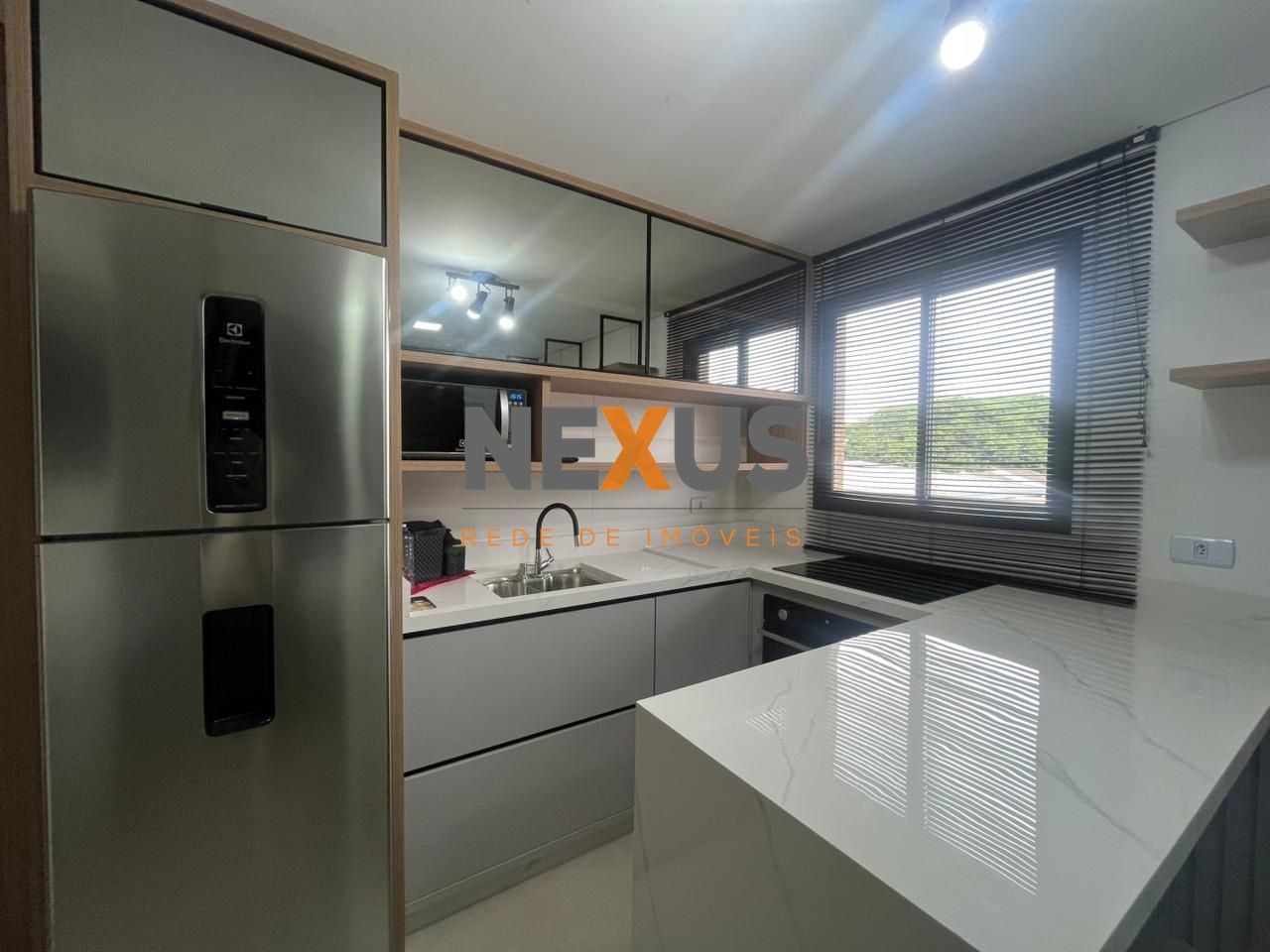 Studio totalmente mobiliado à venda ao lado da PUCPR CURITIBA ...