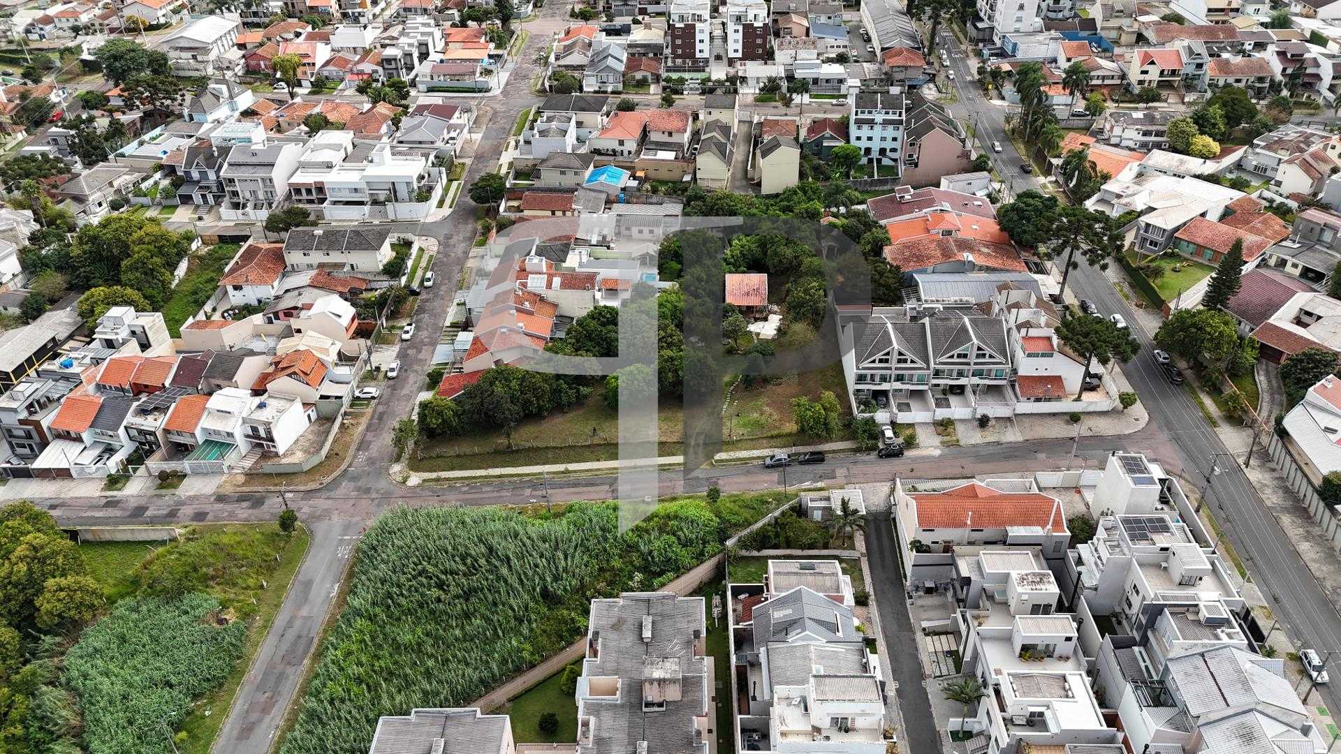OPORTUNIDADE RARA DE TERRENO NO BAIRRO PORTÃO, Próxima a Av. A...