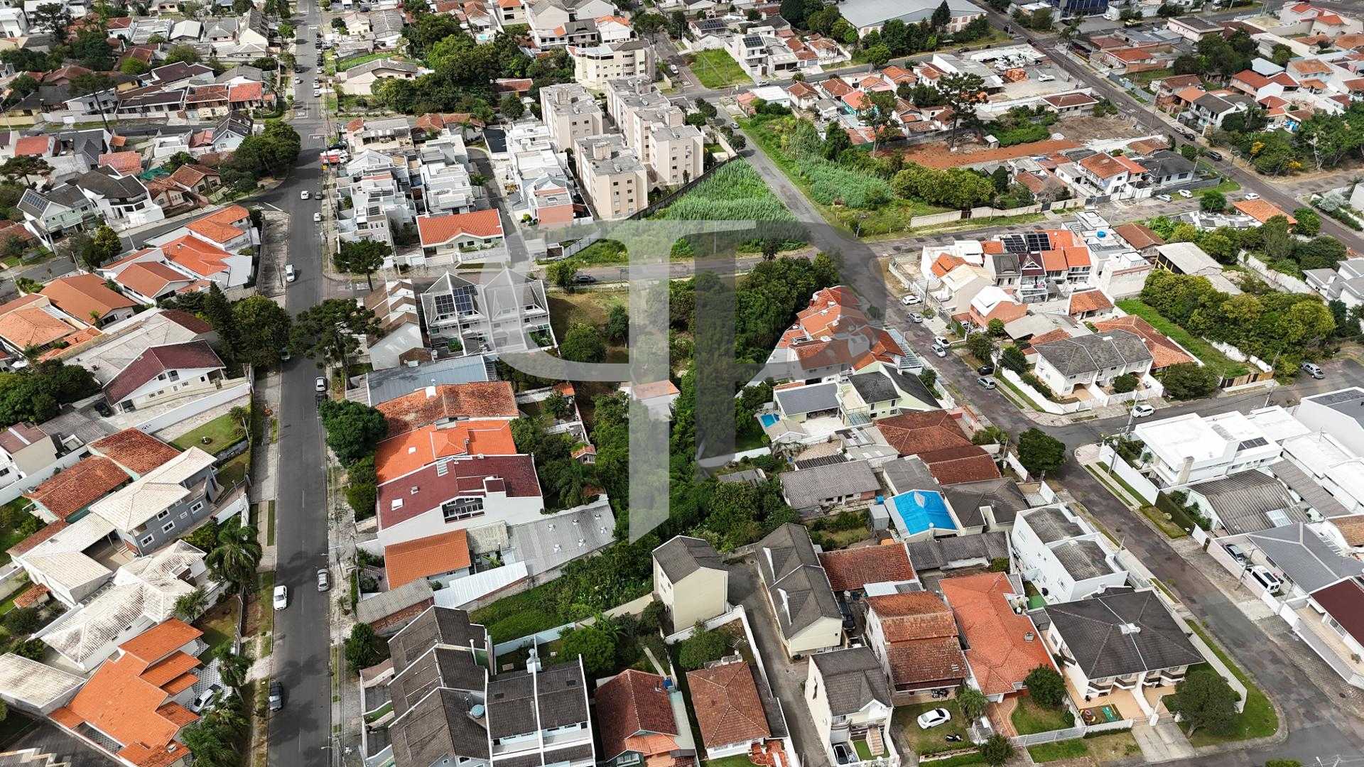 OPORTUNIDADE RARA DE TERRENO NO BAIRRO PORTÃO, Próxima a Av. A...