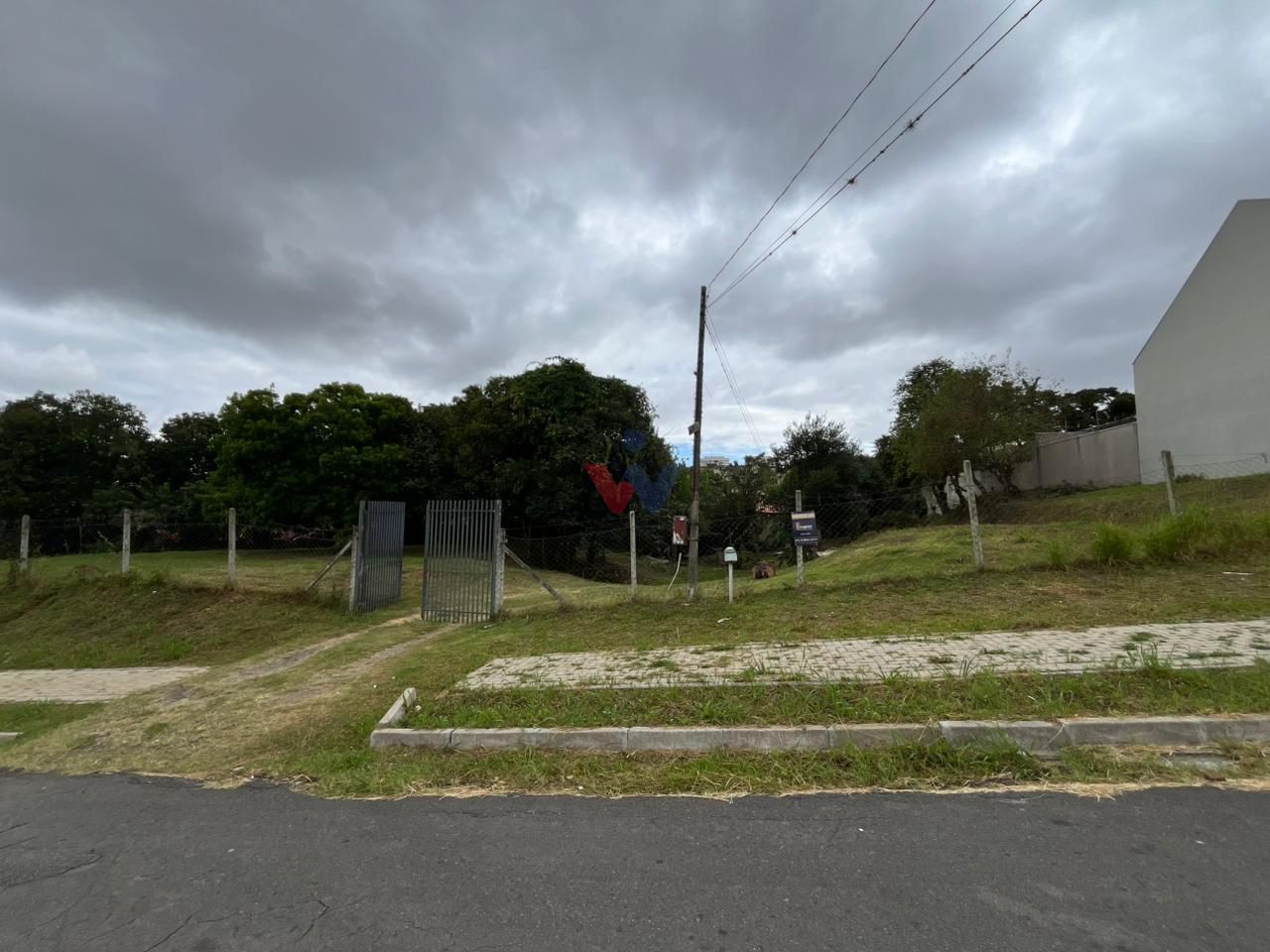 OPORTUNIDADE RARA DE TERRENO NO BAIRRO PORTÃO, Próxima a Av. A...