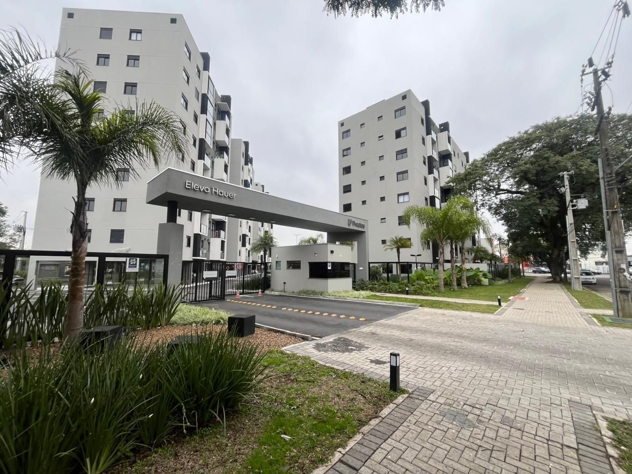Apartamento 2 Quartos com suíte, andar alto à venda, Hauer, CU...
