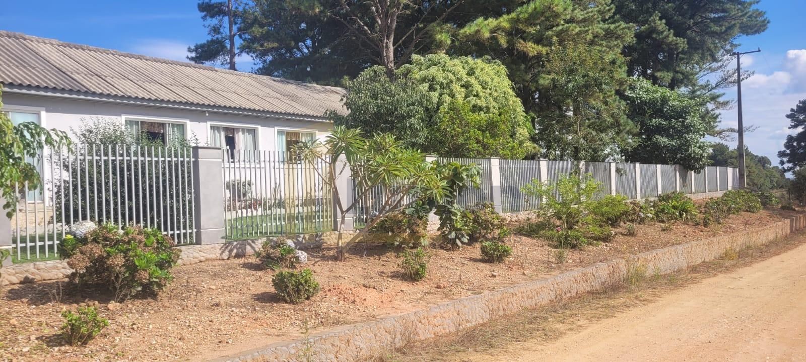 Chácara com 3 casas à venda em Contenda 9.000 m  com bosque e rio