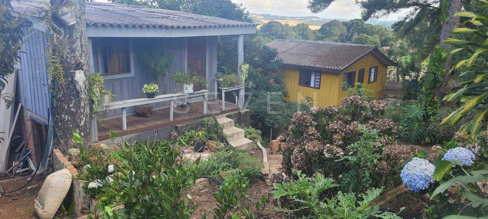 Chácara com 3 casas à venda em Contenda 9.000 m  com bosque e rio