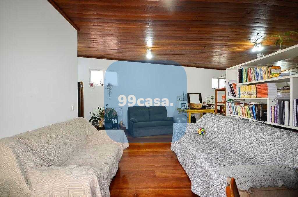 Casa com Galpão em Terreno ZR-2 à Venda | Barreirinha