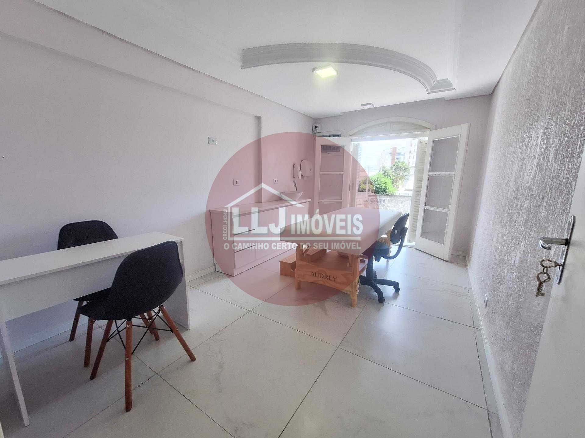 Sala Equipada com Maca e Cadeiras para Locação no Centro Clínico Lenuve | R  1.400