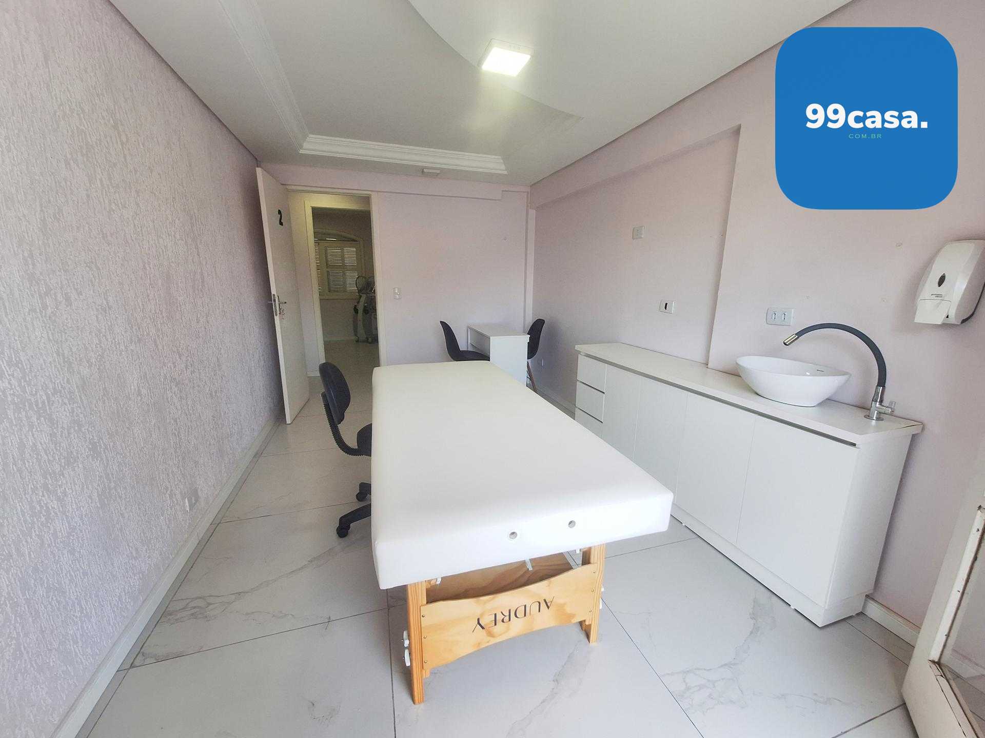 Sala Equipada com Maca e Cadeiras para Locação no Centro Clíni...