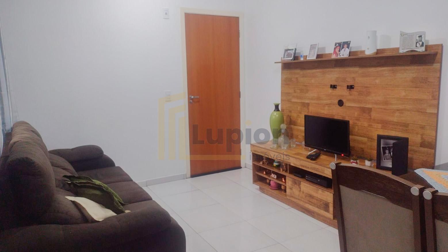 Apartamento Térreo com 3 Quartos à Venda no Bairro São Gabriel...