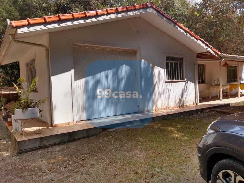 Casa 191m  no Uberaba  2 Pavimentos, Luz Natural, Quintal com ...