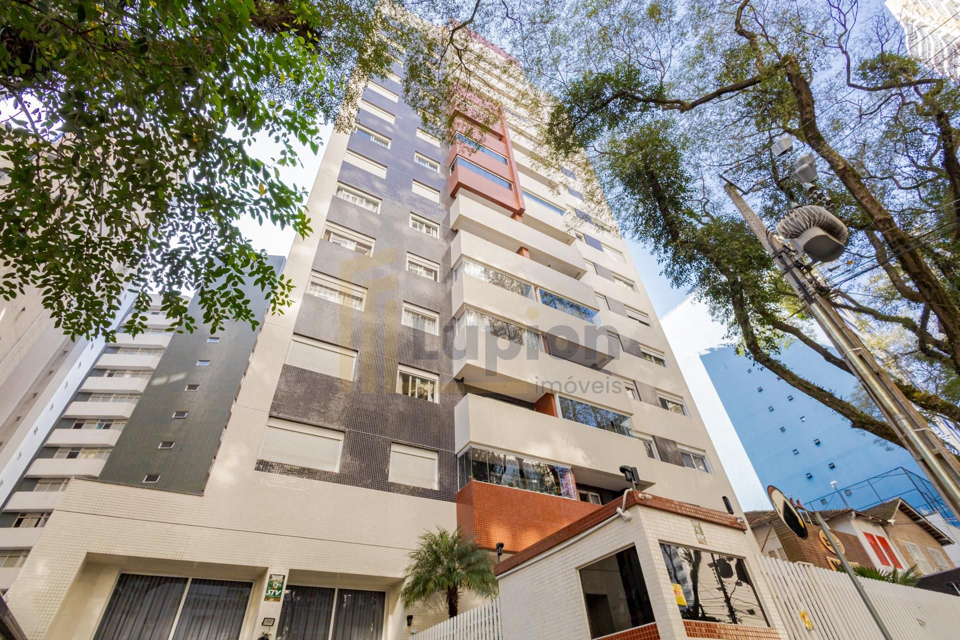 Cobertura à venda no Água Verde Curitiba com 3 quartos piscina...