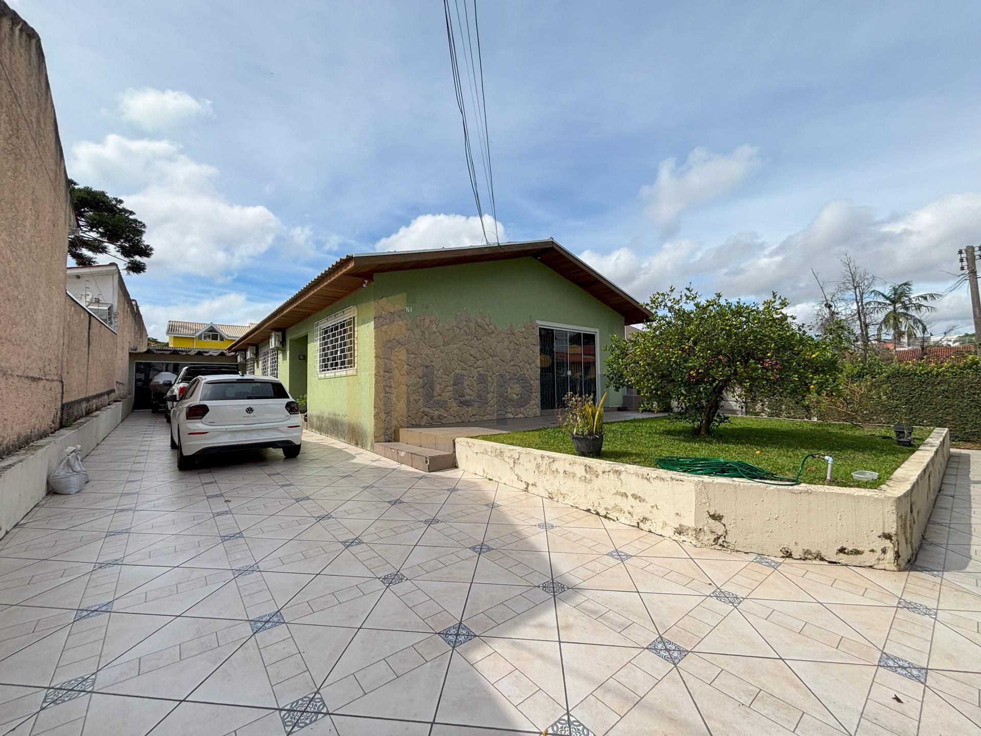 Casa à venda no Centro de Pinhais com 3 quartos, área gourmet ...