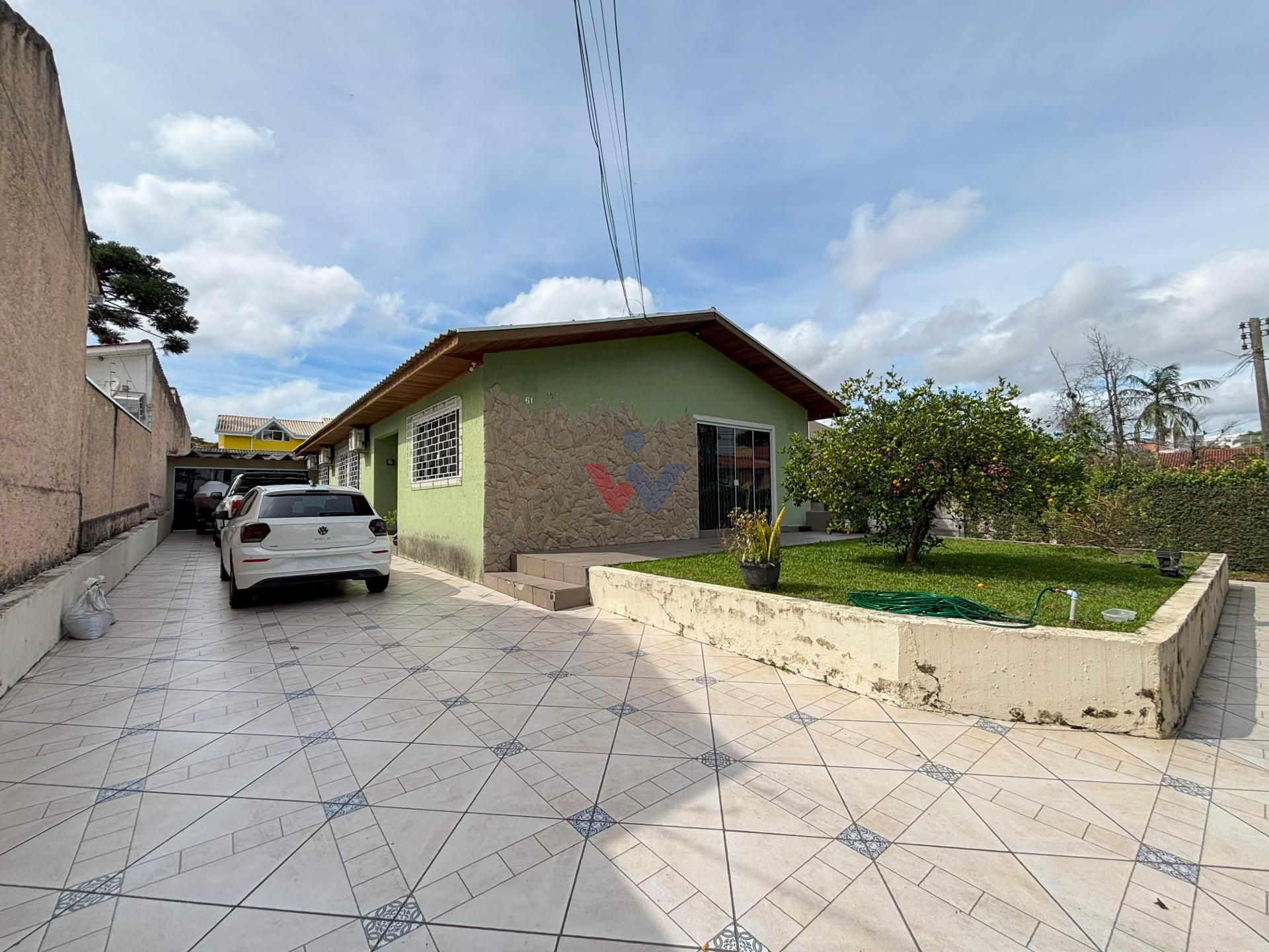 Casa à venda no Centro de Pinhais com 3 quartos, área gourmet ...