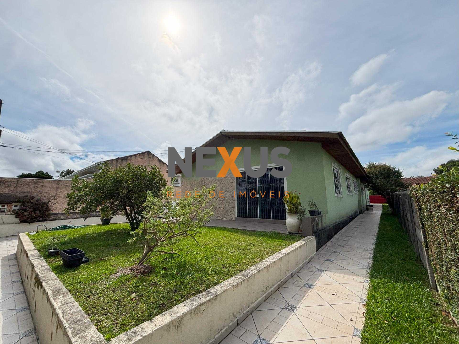 Casa à venda no Centro de Pinhais com 3 quartos, área gourmet ...