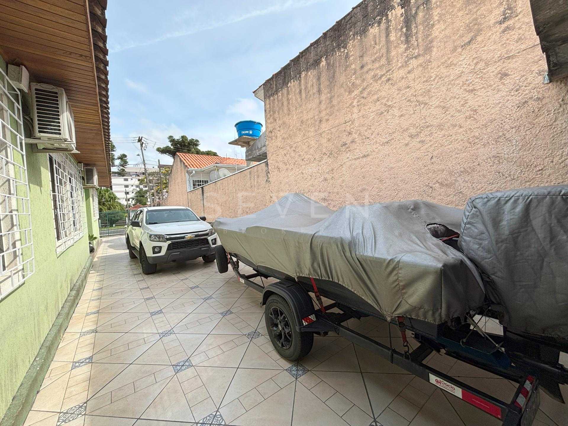 Casa à venda no Centro de Pinhais com 3 quartos, área gourmet ...