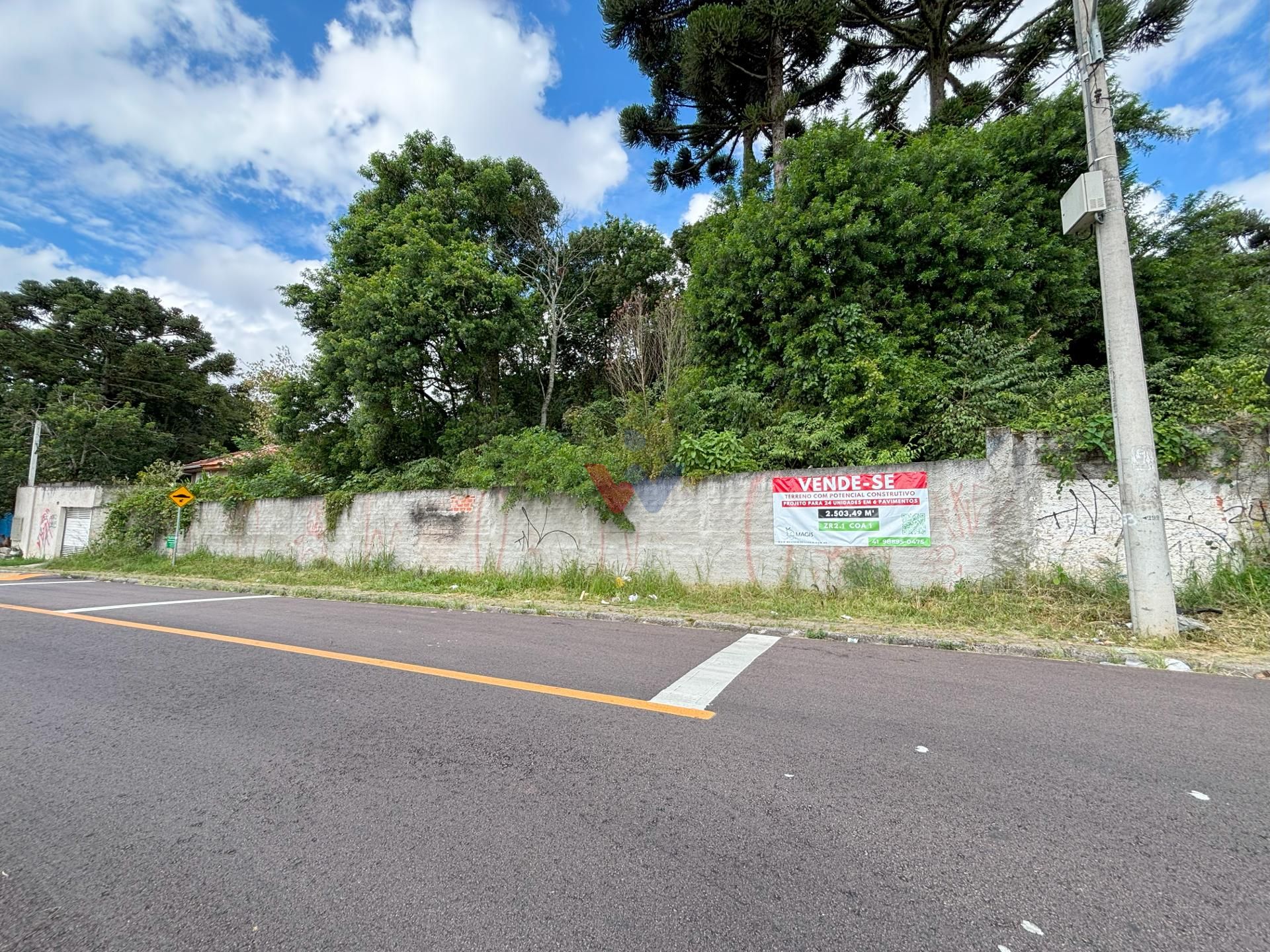 Terreno 2.503m  ZR2.1 | Frente para 2 ruas, bosque preservado ...