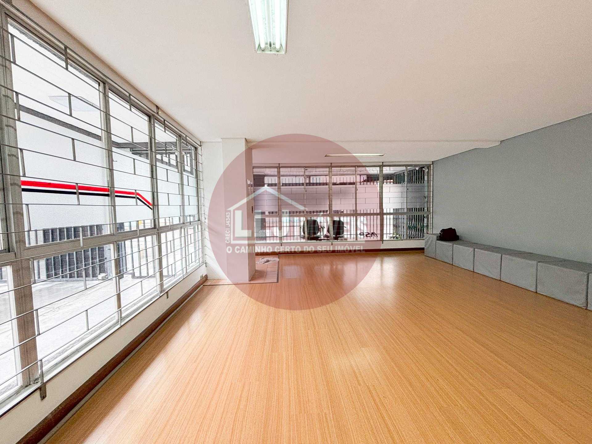 Loja Comercial à Venda na Rua 13 de Maio  Centro de Curitiba, 88 m 