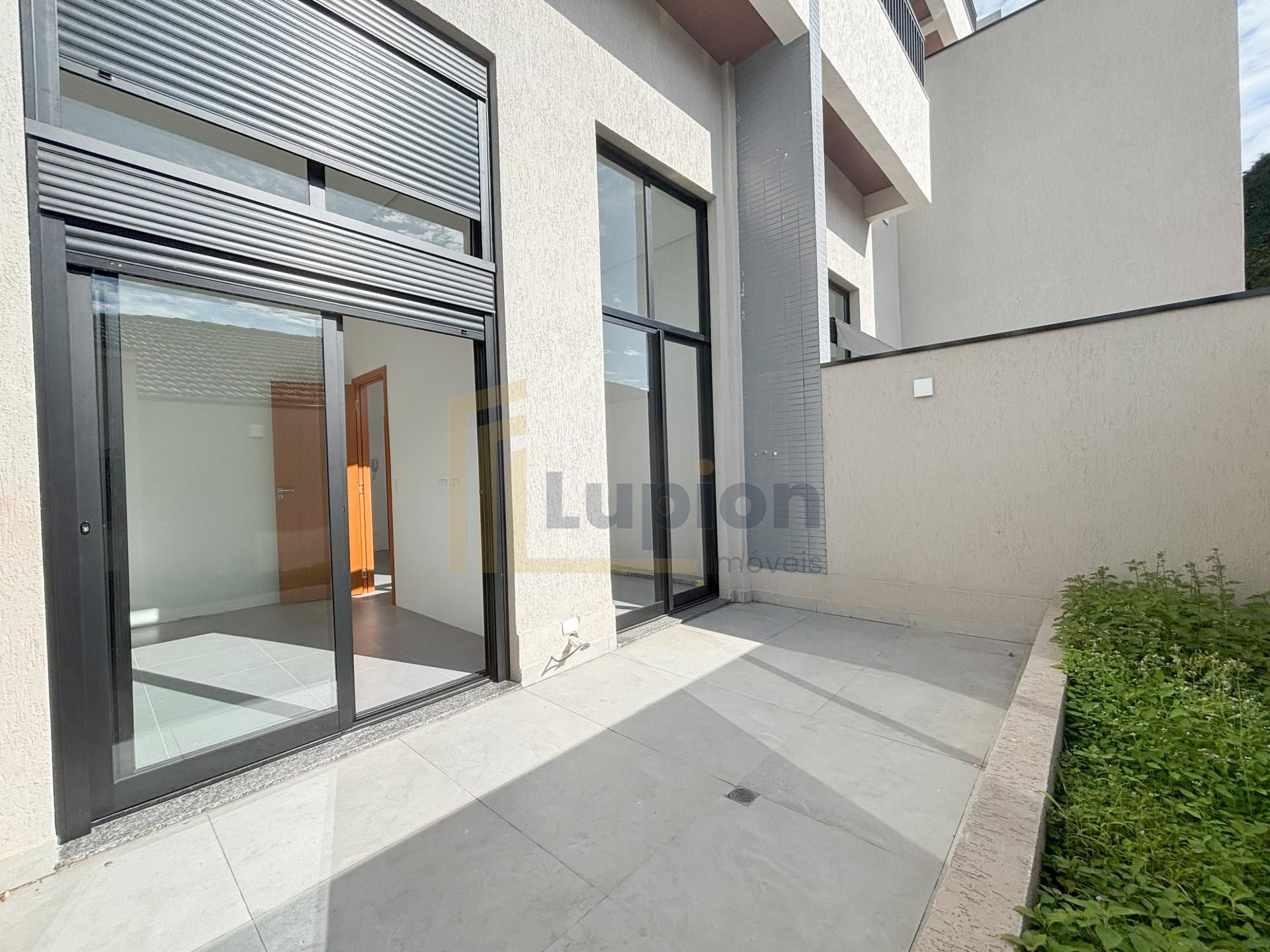 Garden com Suíte no Bom Retiro | Lazer Completo, 1 Vaga e Acab...