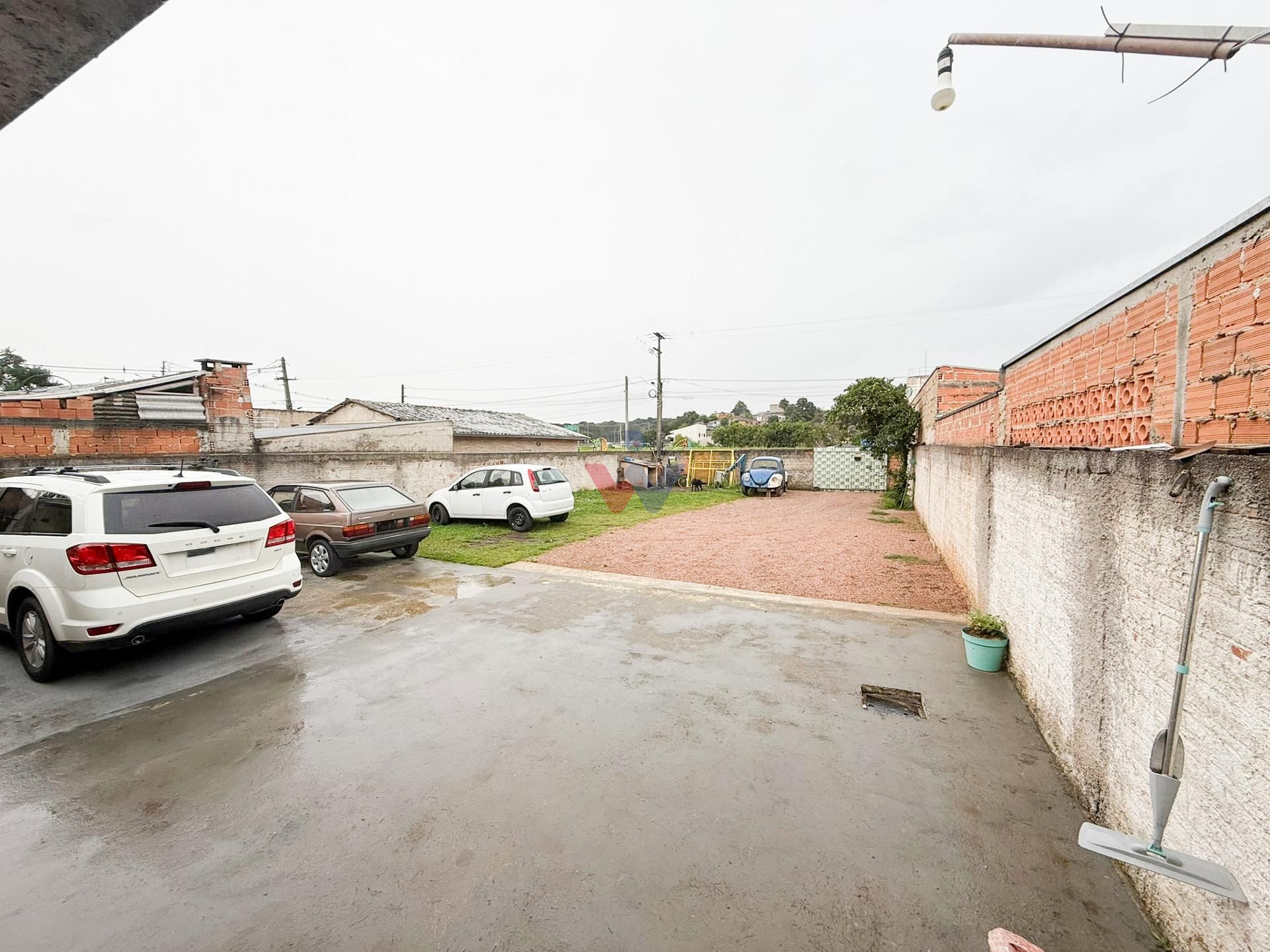 Casa térrea com terreno amplo e dois dormitórios em Fazenda Ri...