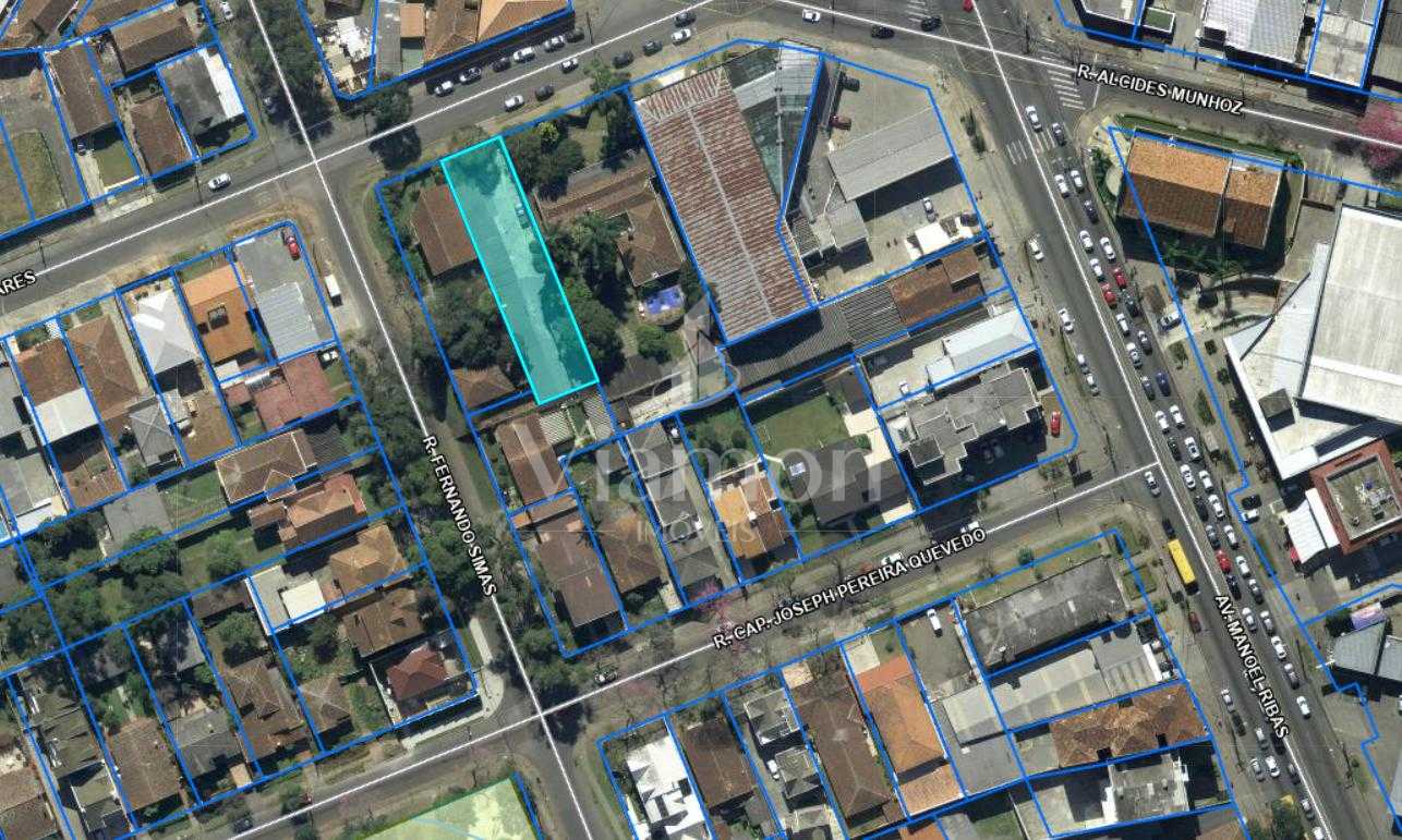 Terreno ZR2.1 com 644m  no Mercês | Ideal para 4 Sobrados