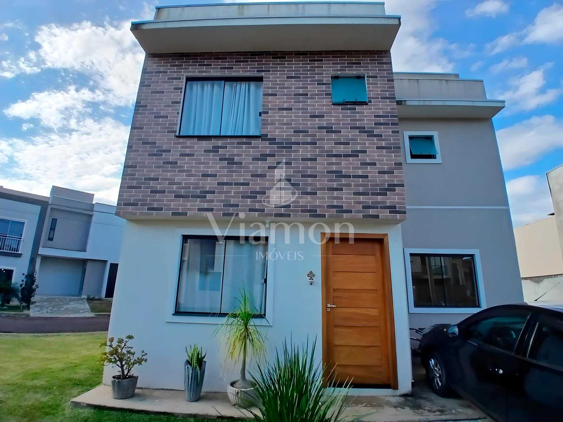 Sobrado Novo de Esquina com Quintal e 4 Vagas | Espaço e Confo...