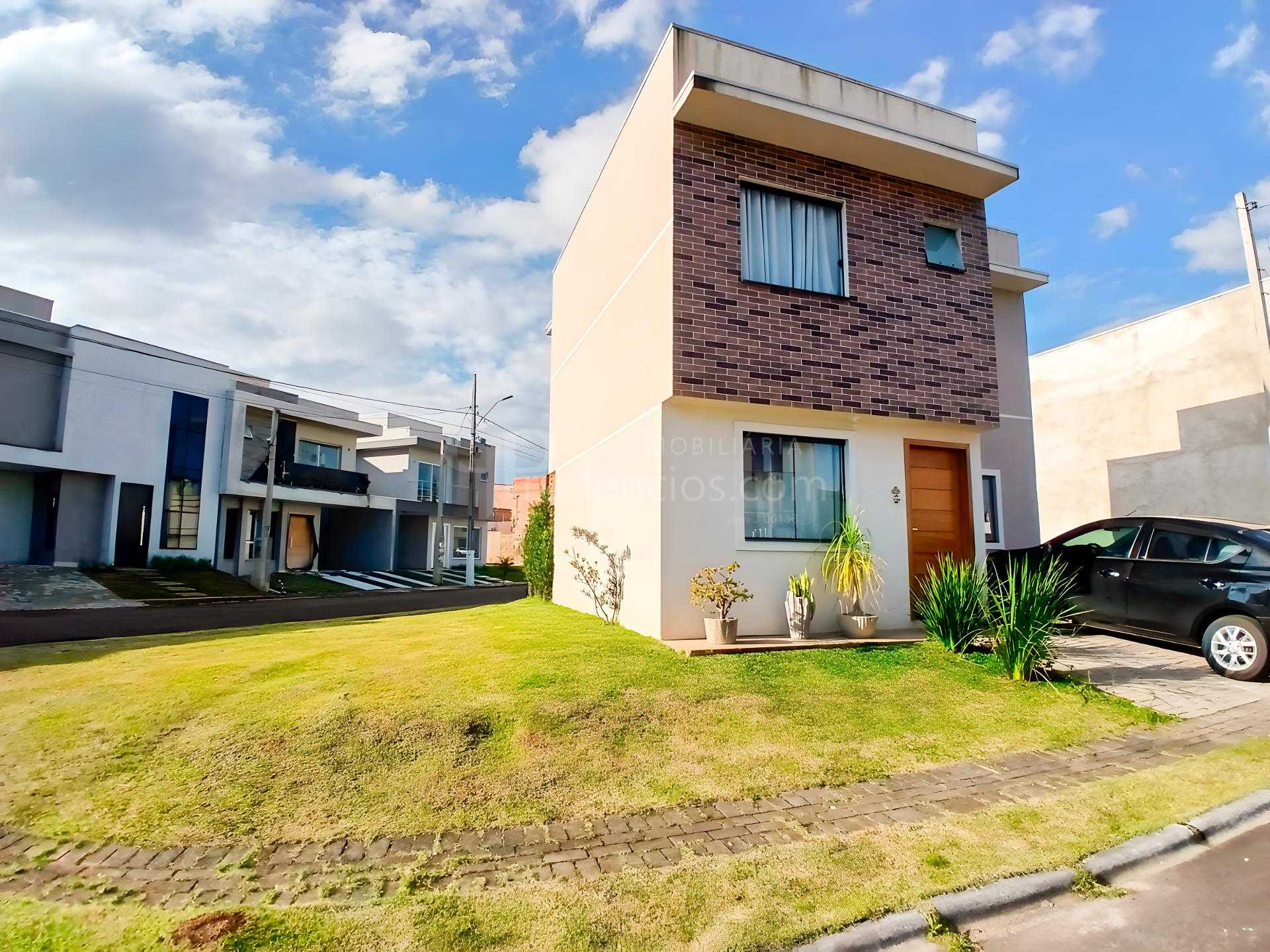 Sobrado Novo de Esquina com Quintal e 4 Vagas | Espaço e Confo...