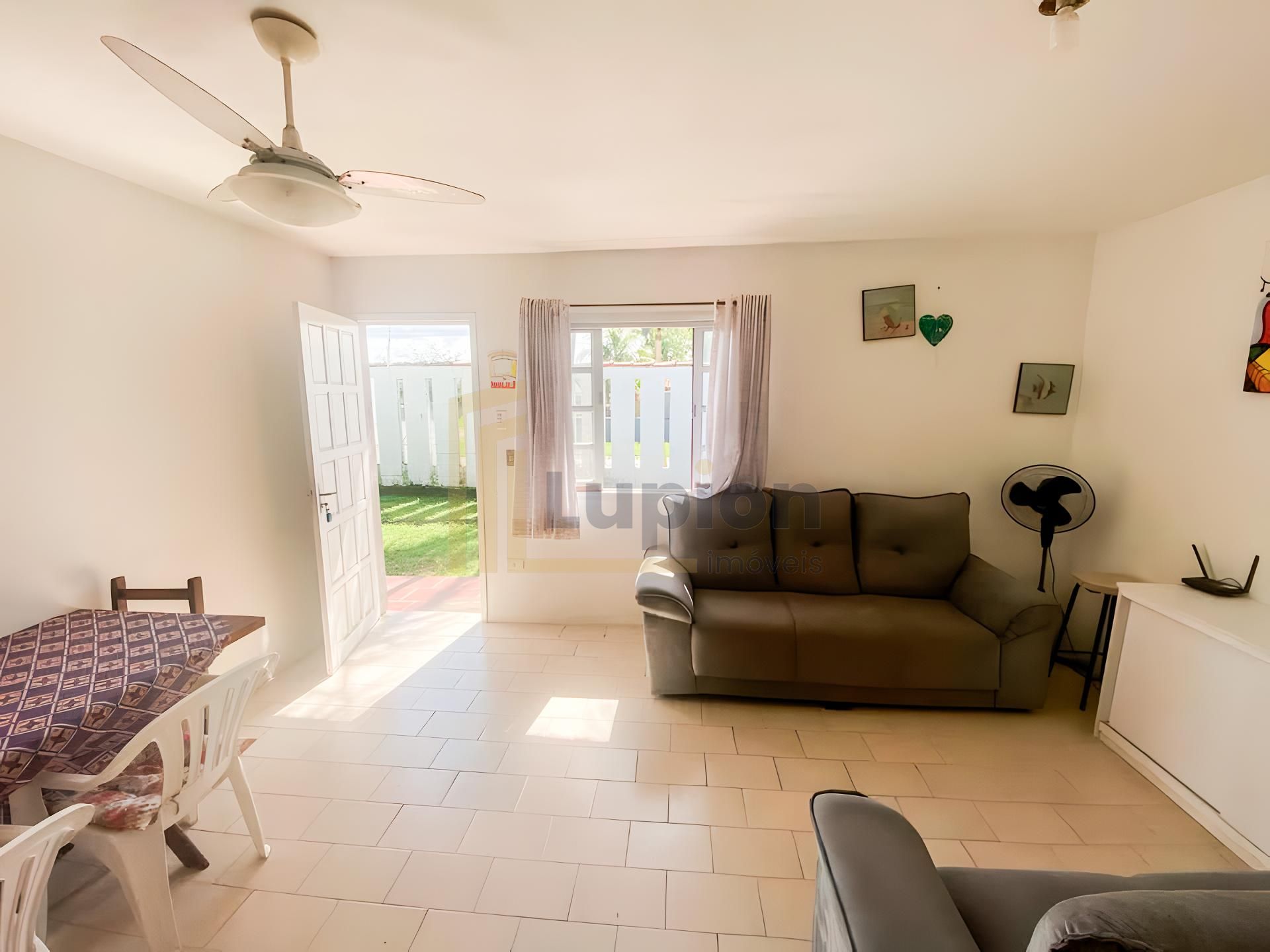 Casa Litoral Paraná | 2 Quartos, Praia a 2 Quadras, Condomínio...