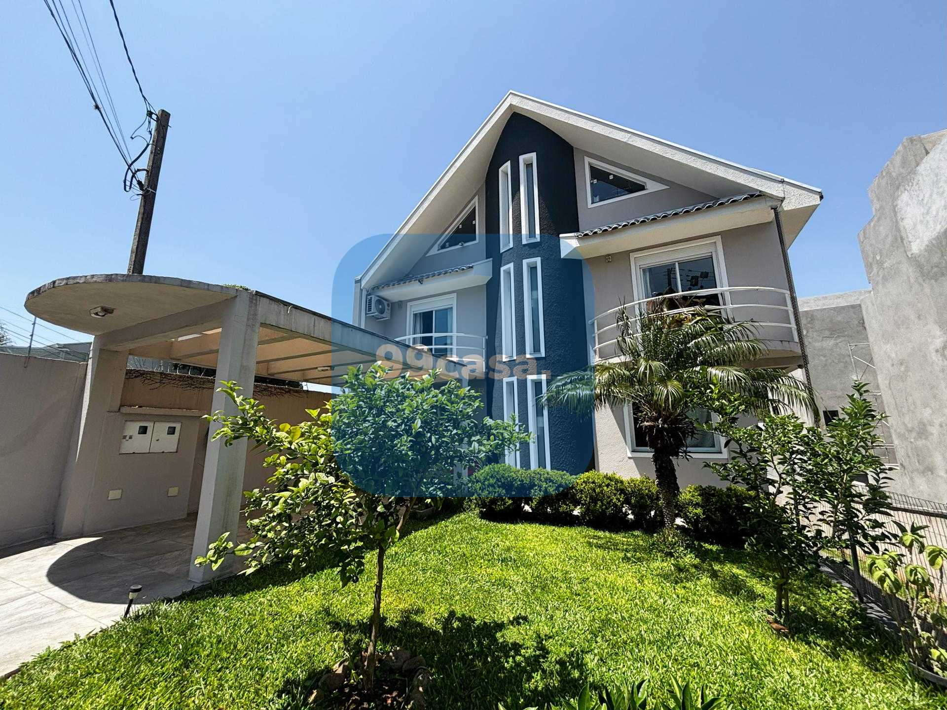 Sobrado 263m  | 3 Quartos, 1 Suíte e 5 Vagas | Condomínio Fech...