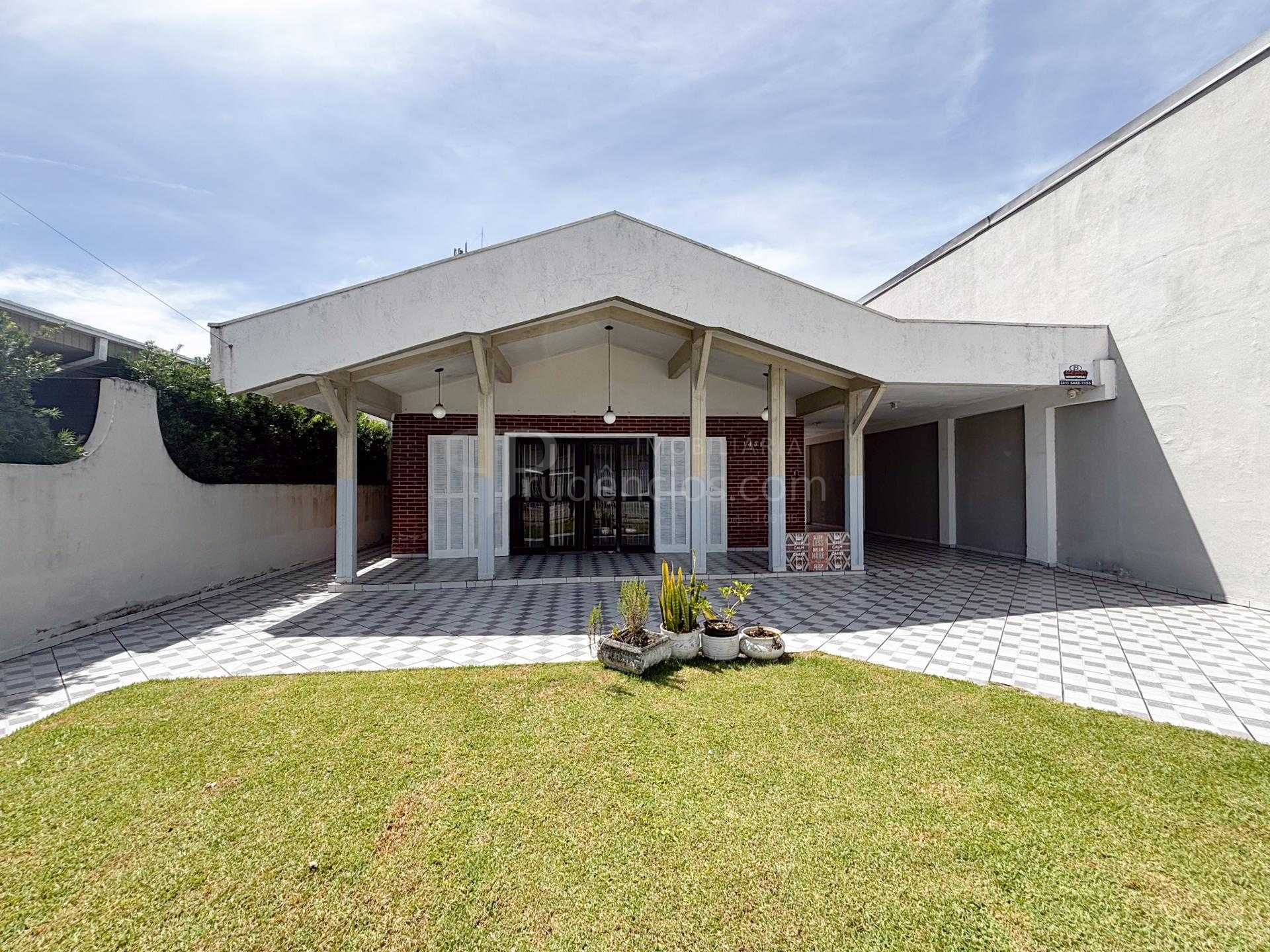 Casa Temporada Guaratuba Centro | 5 Quartos com Piscina | 347m 