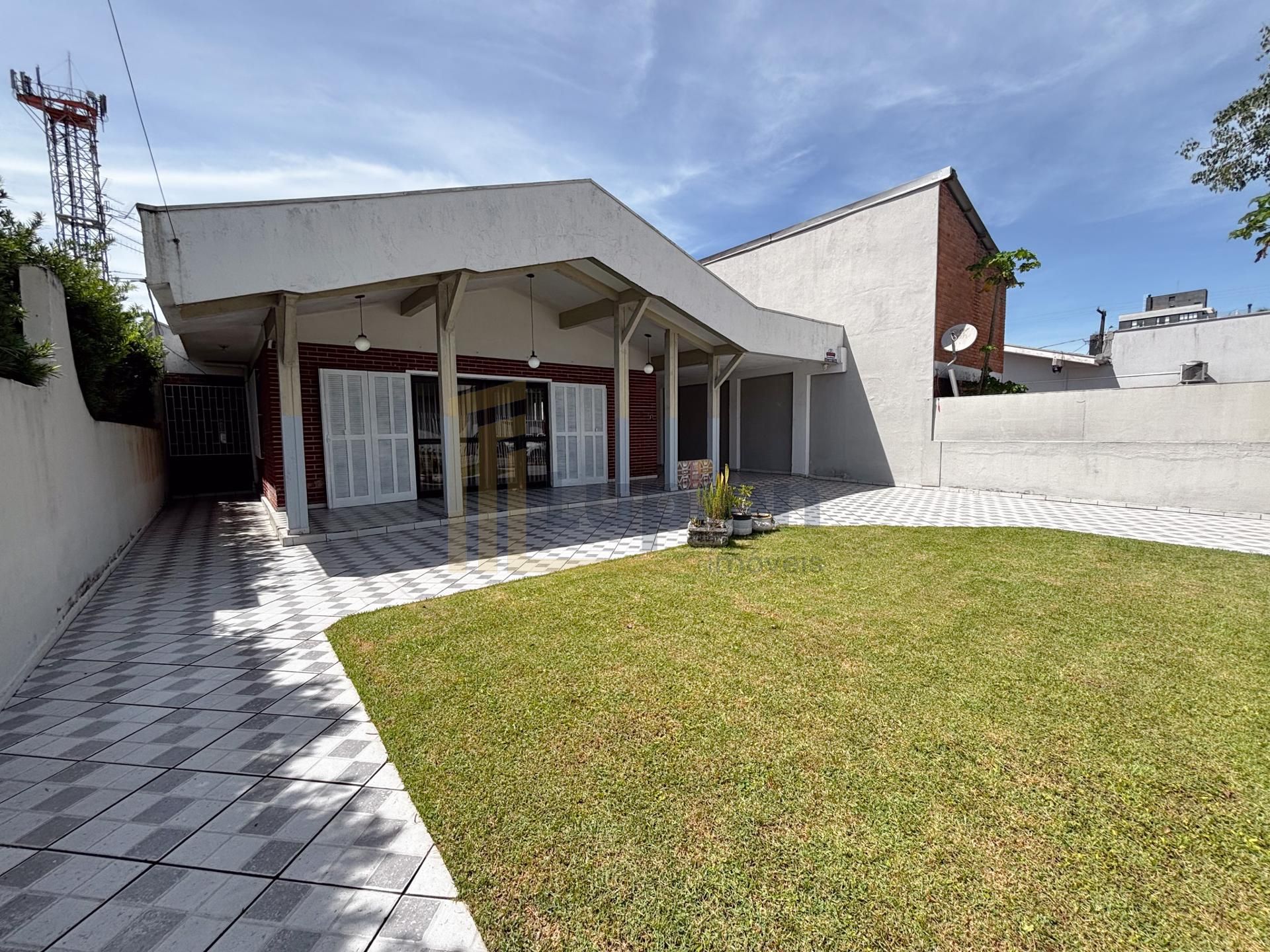 Casa Temporada Guaratuba Centro | 5 Quartos com Piscina | 347m 