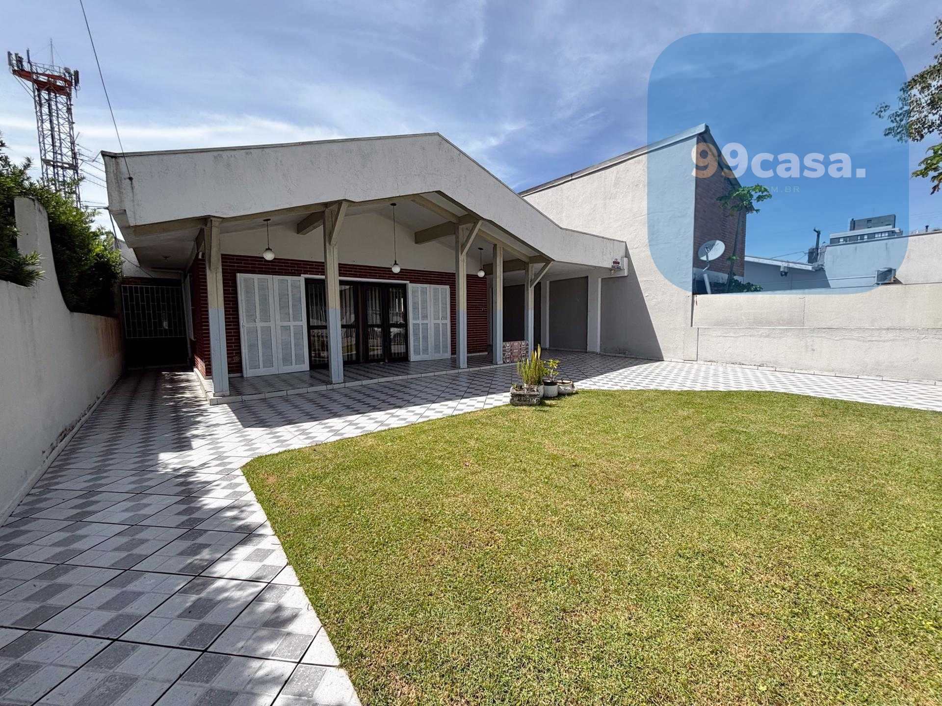 Casa Temporada Guaratuba Centro | 5 Quartos com Piscina | 347m 