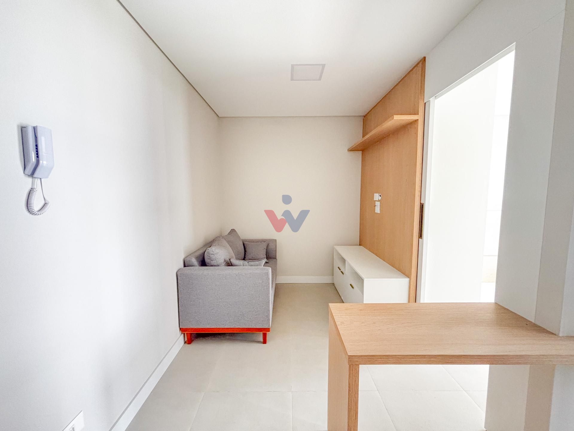 Studio mobiliado já locado no Ed. Dora  investimento com renda...