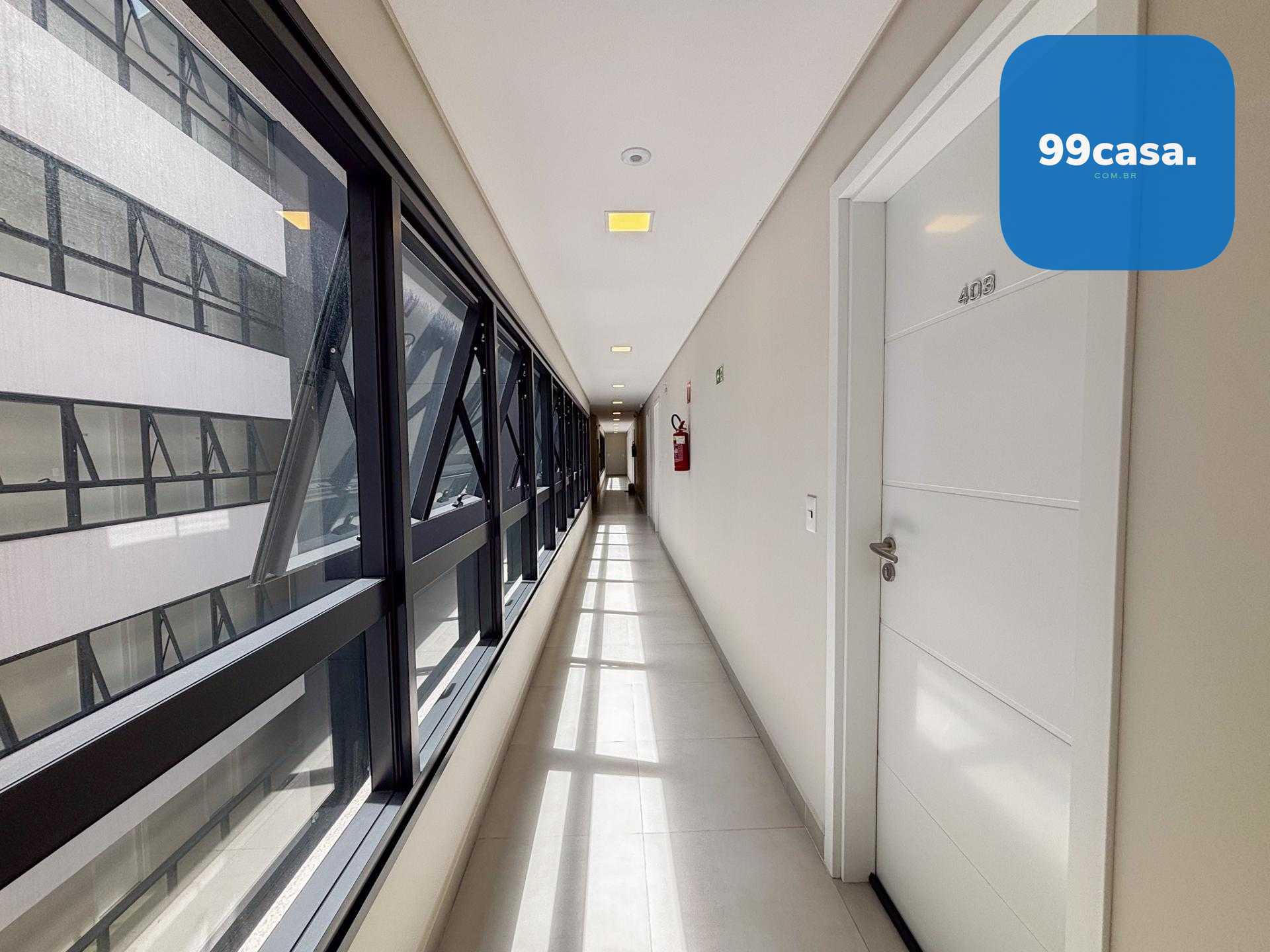 Studio mobiliado já locado no Ed. Dora  investimento com renda...