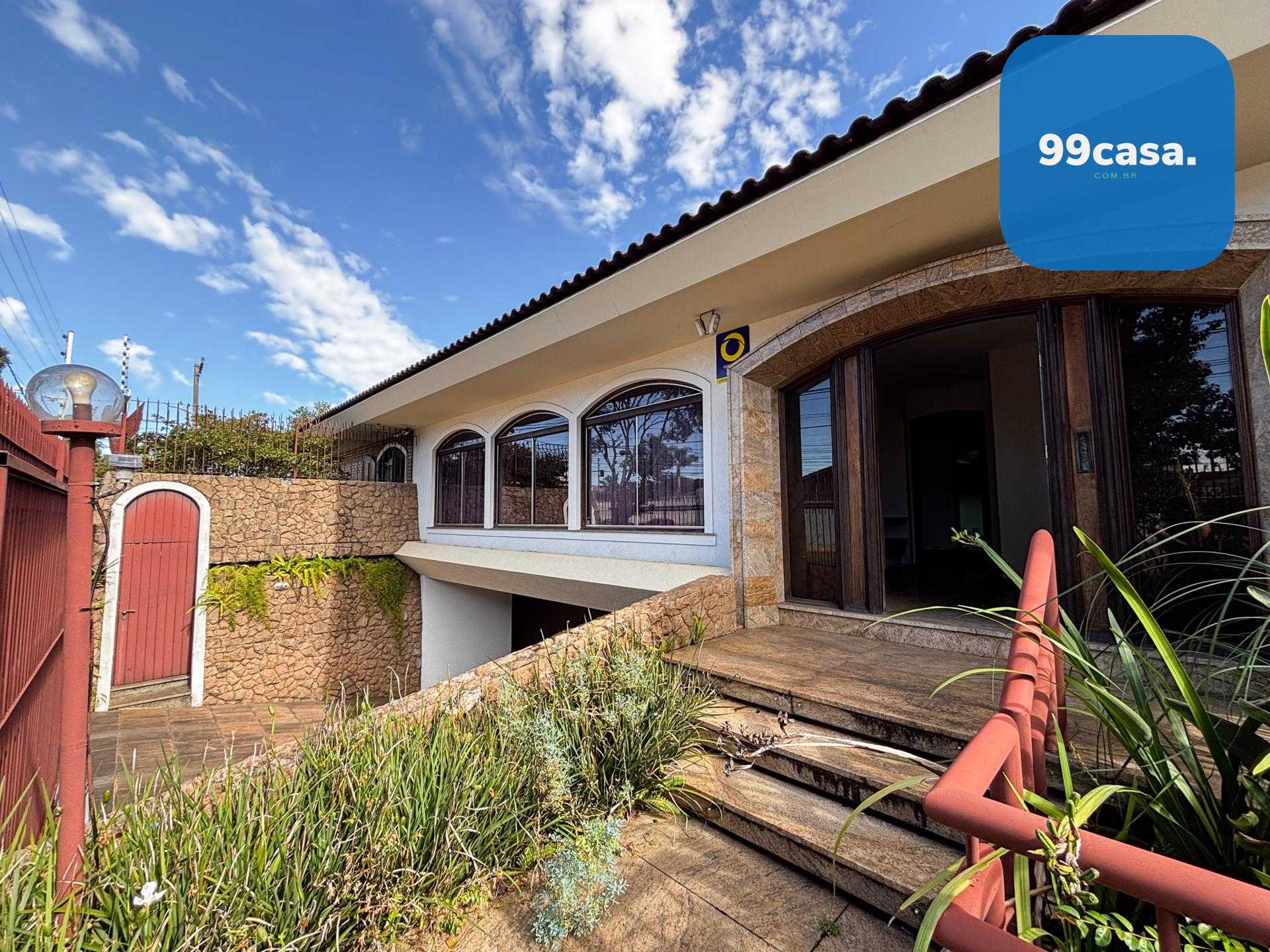 Casa de Luxo 604 m  Uso Misto com Ar, Hidromassagem e Elevador.