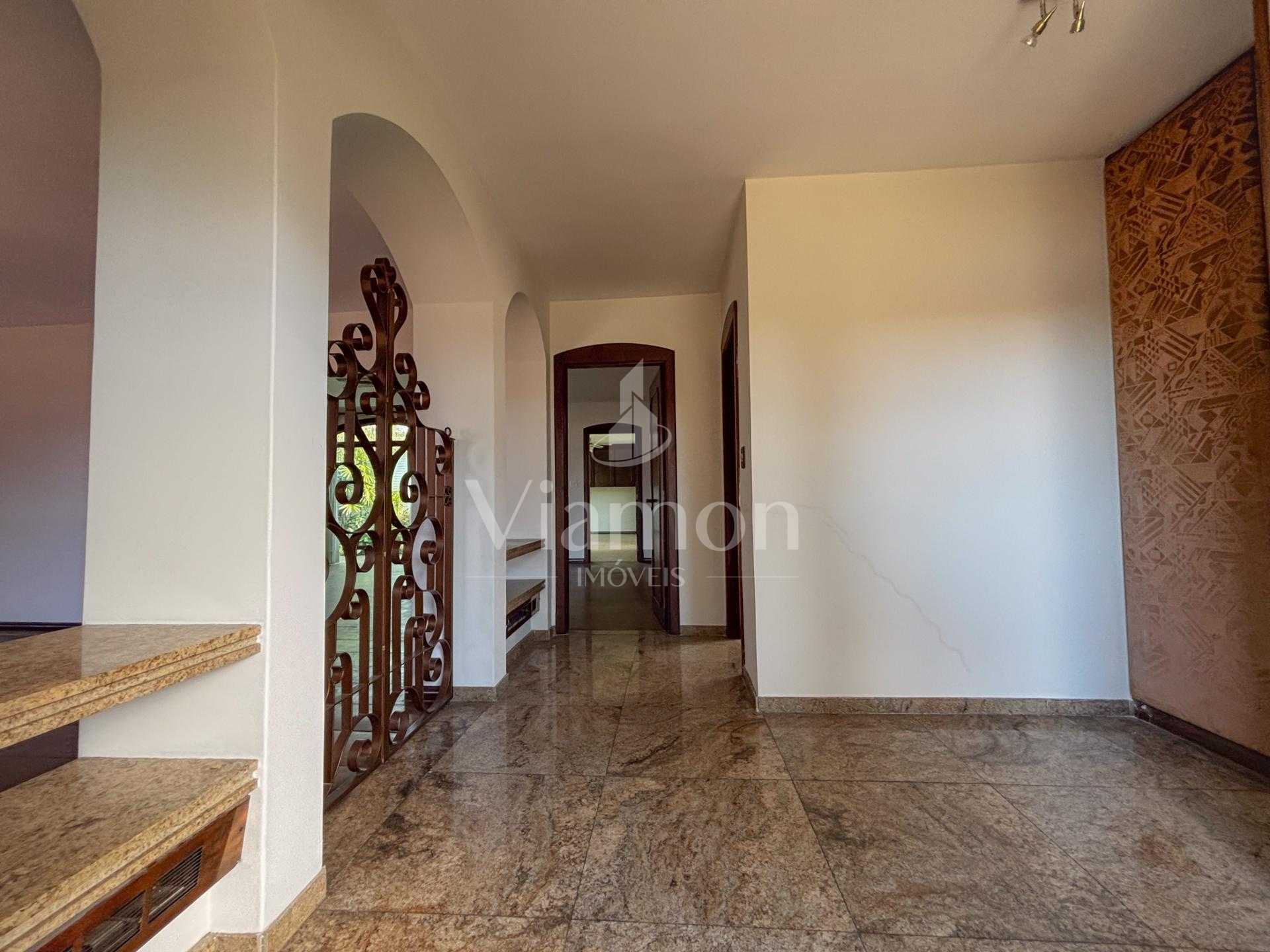 Casa de Luxo 604 m  Uso Misto com Ar, Hidromassagem e Elevador.