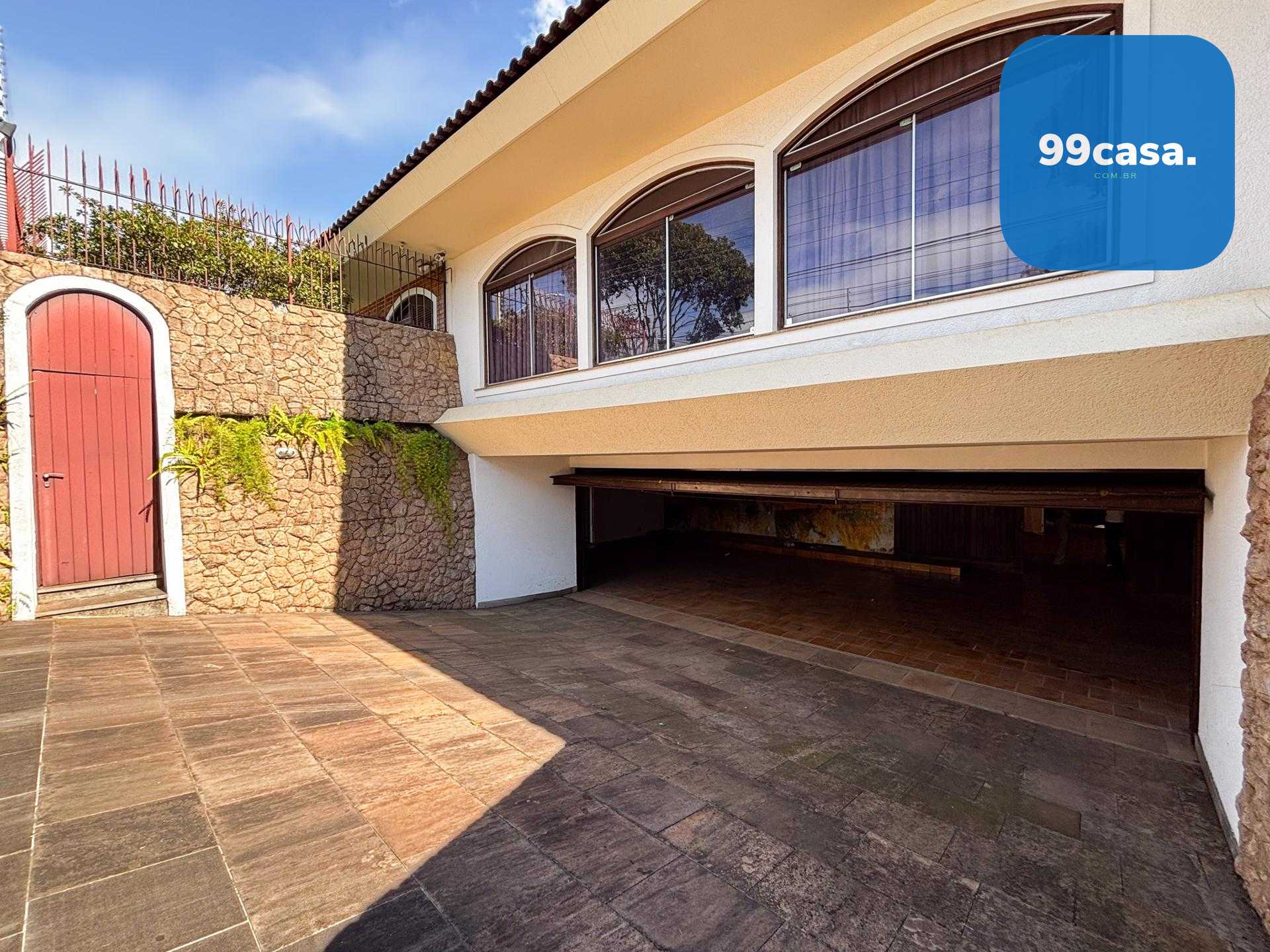 Casa de Luxo 604 m  Uso Misto com Ar, Hidromassagem e Elevador.