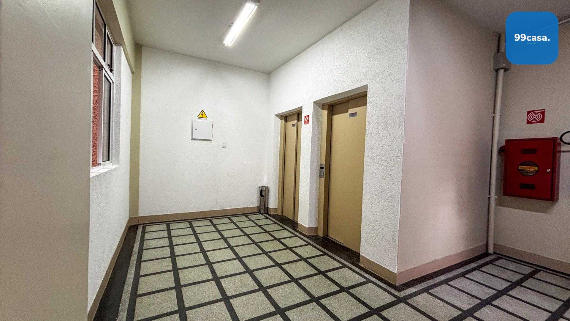 Sala Comercial 23m² Centro Curitiba - Edifício José Loureiro