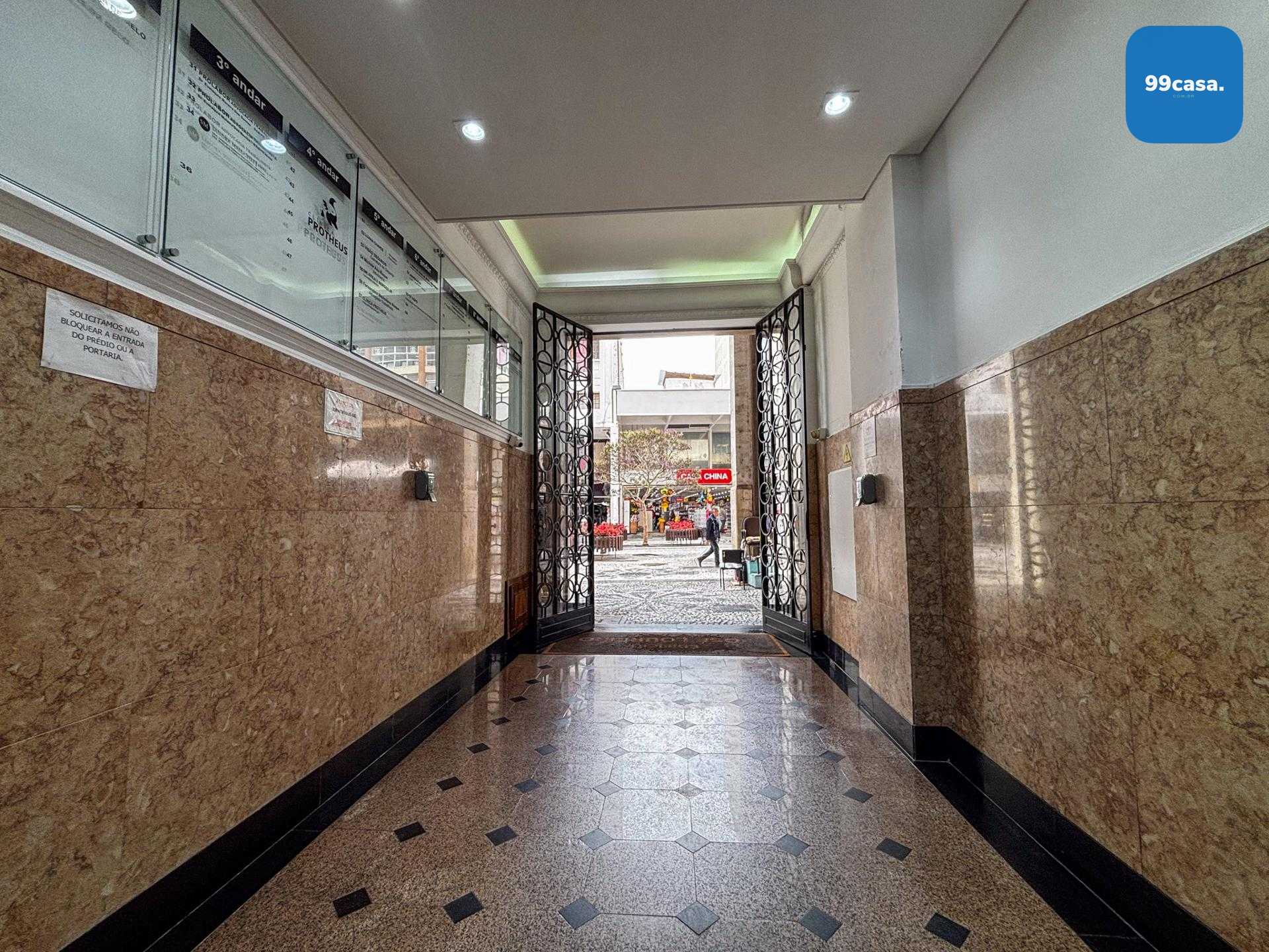 Sala Comercial 23m² Centro Curitiba - Edifício José Loureiro