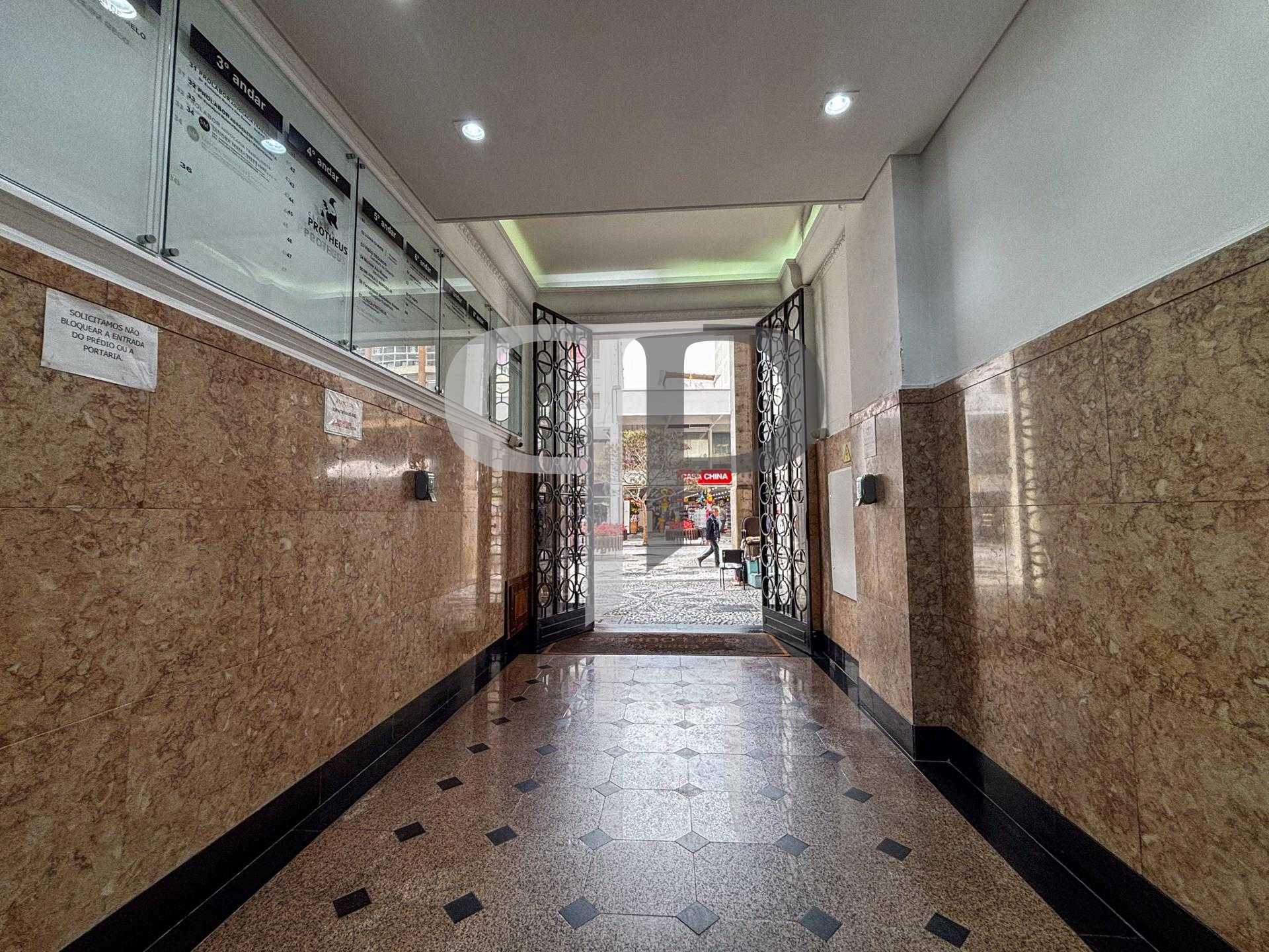 Sala Comercial 23m² Centro Curitiba - Edifício José Loureiro