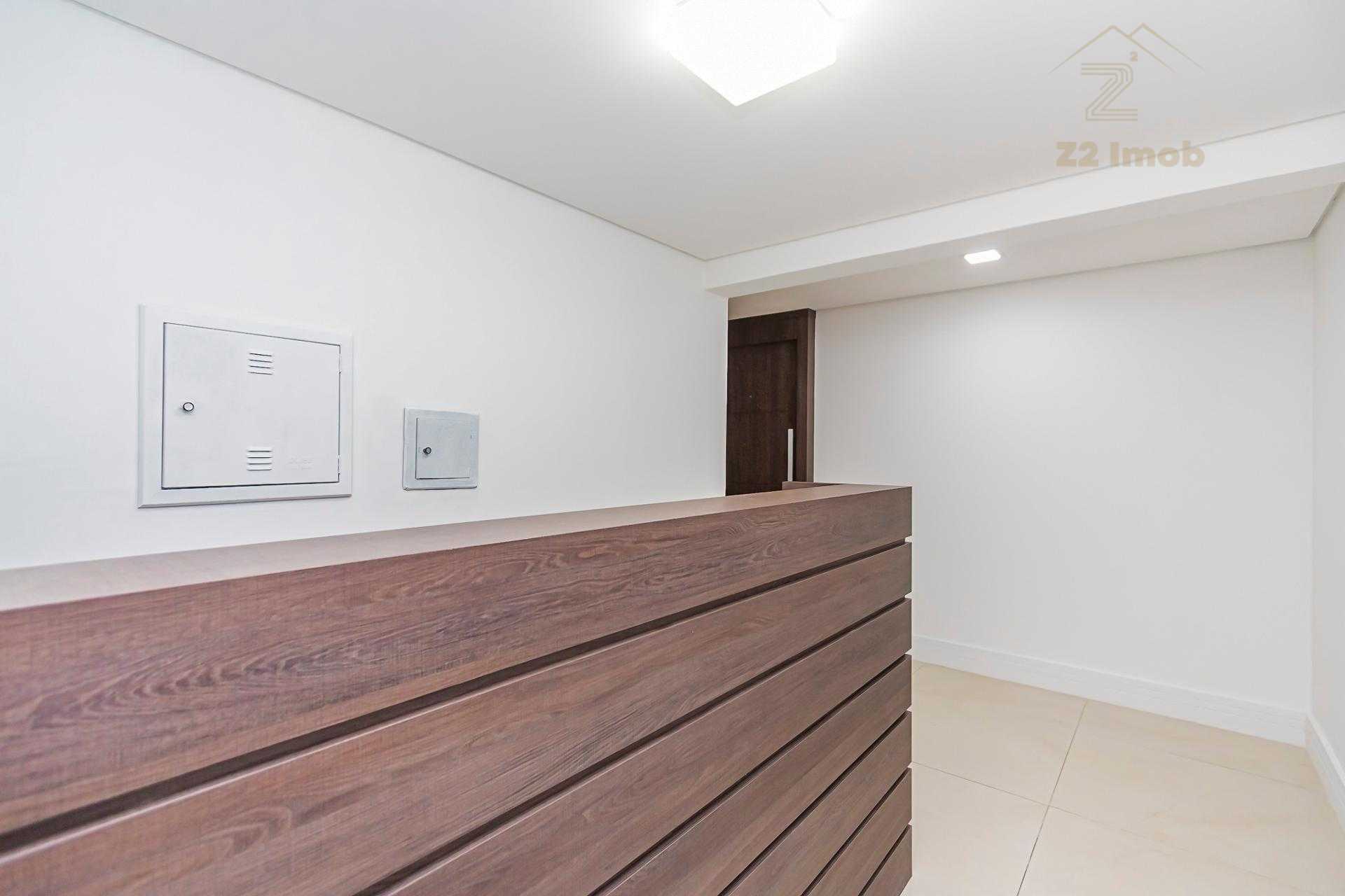 Sala comercial à venda no Centro de Curitiba - Com estacioname...