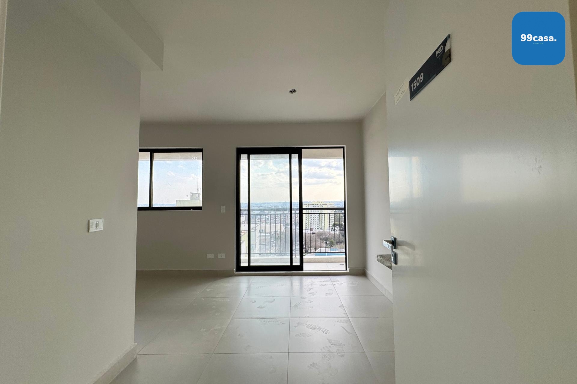 Apartamento Studio PRONTO à venda no Portão em Curitiba