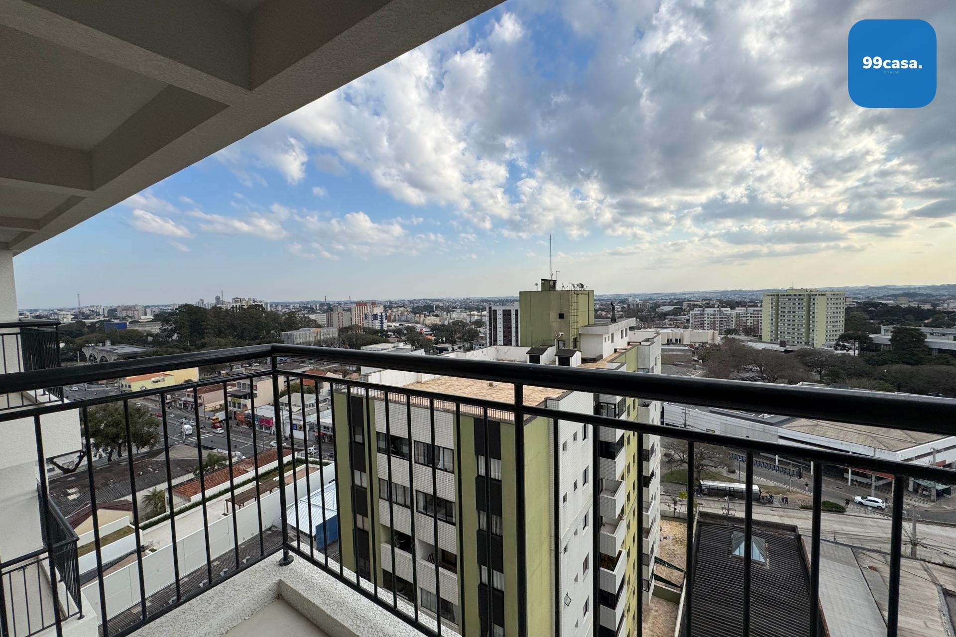Apartamento Studio PRONTO à venda no Portão em Curitiba