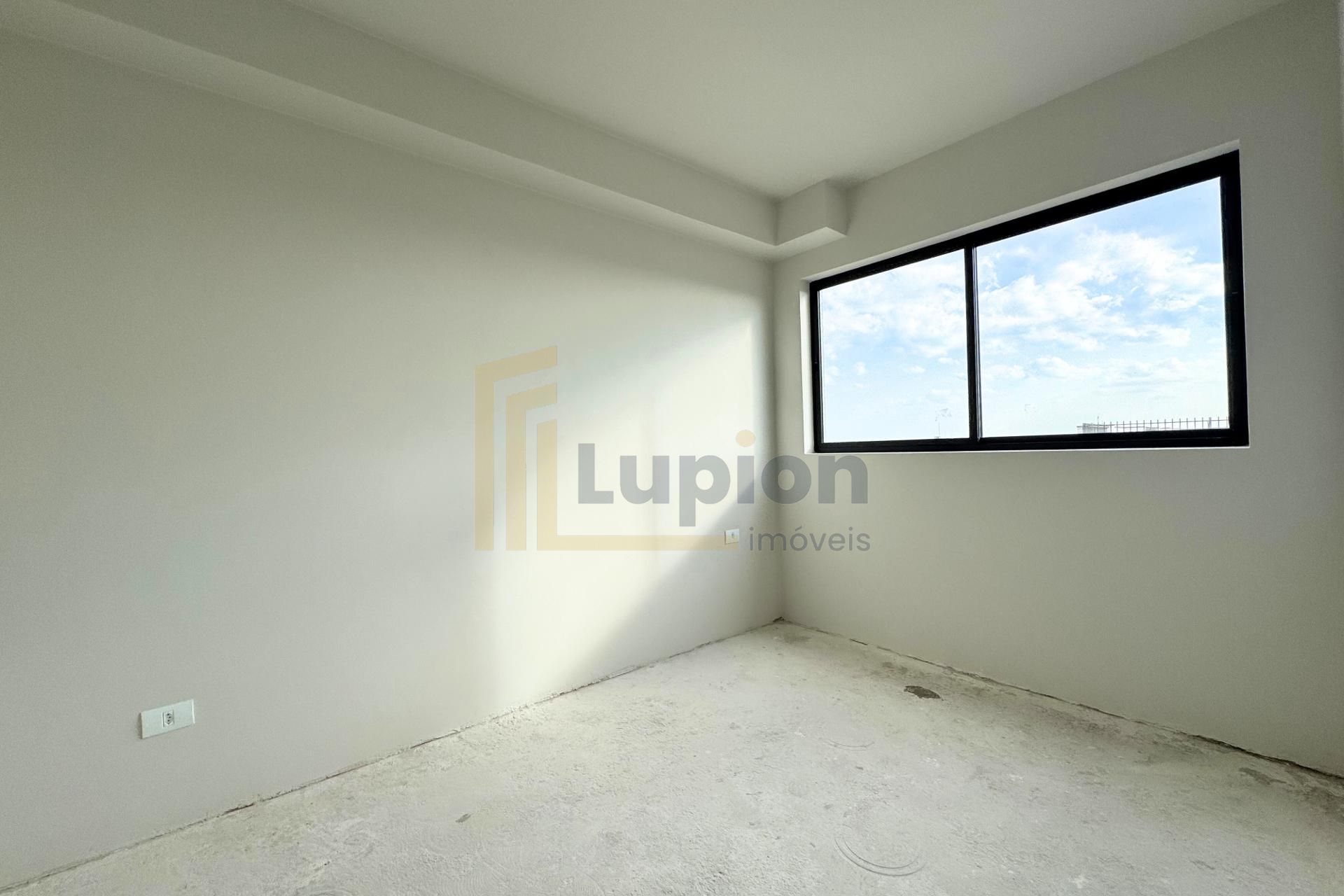 Apartamento PRONTO com 1 Quarto à venda no Portão em Curitiba