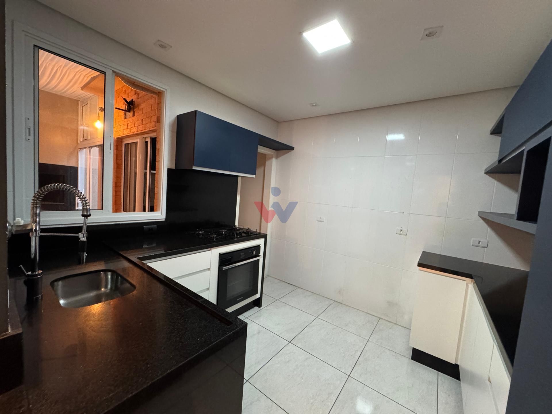 Sobrado em condomínio no Pilarzinho, Curitiba, 3 quartos e esp...